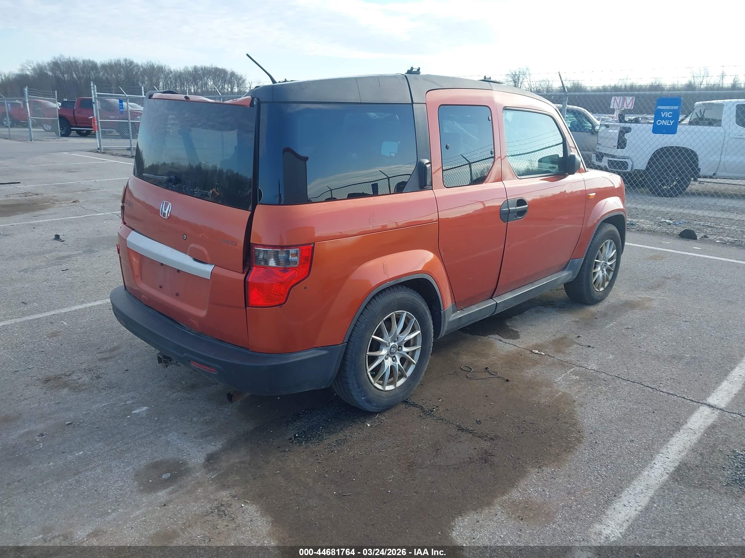 HONDA ELEMENT image 4