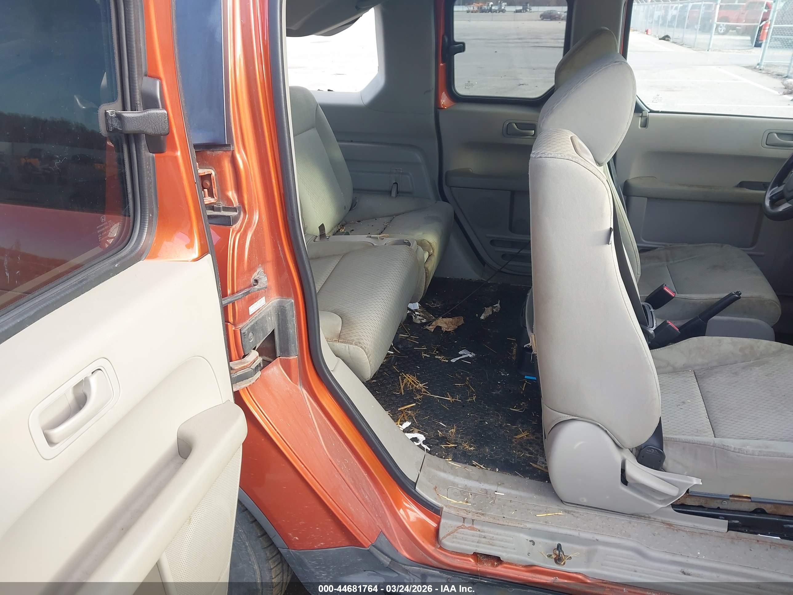 HONDA ELEMENT image 8