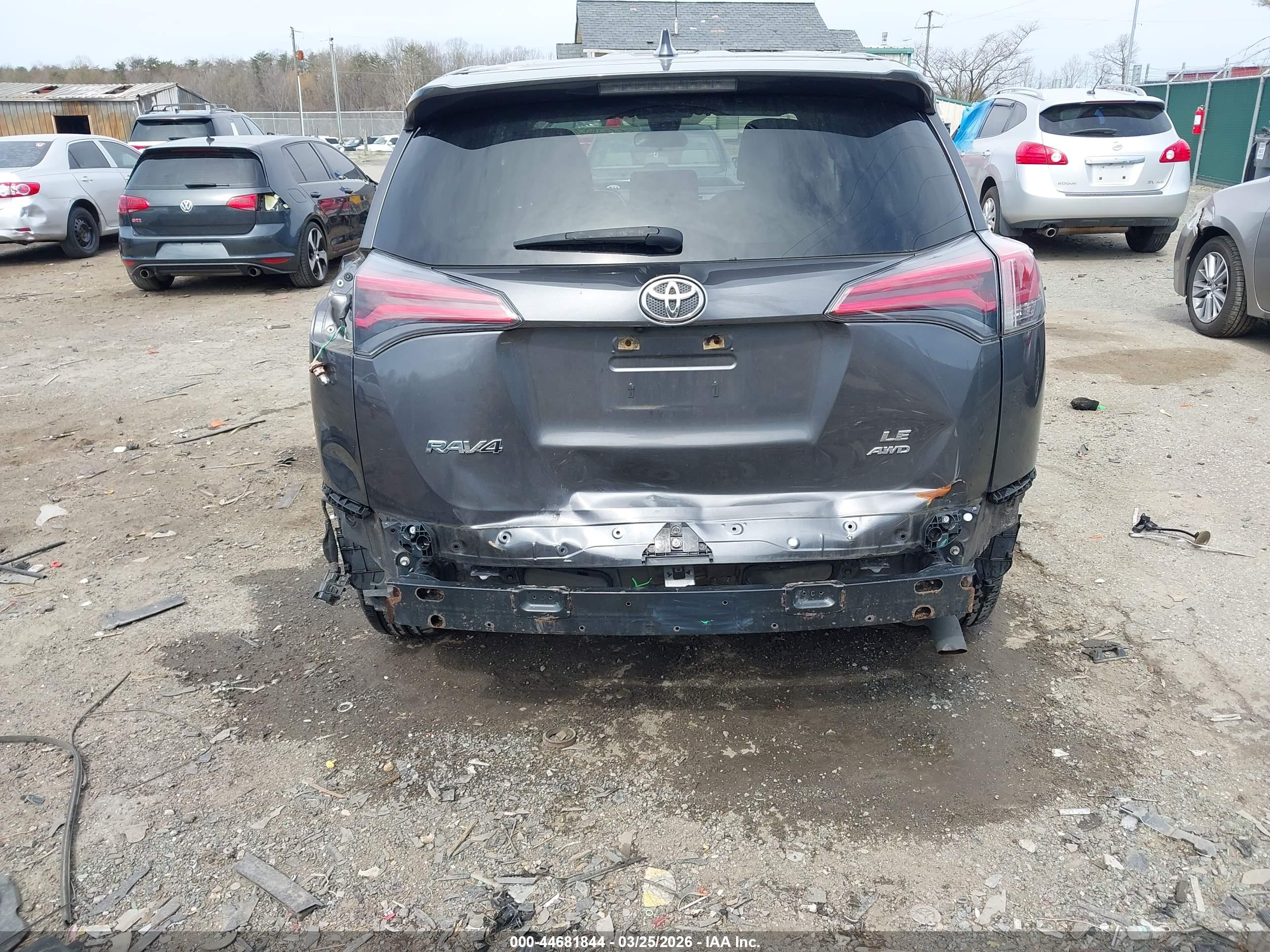 TOYOTA RAV4 image 6