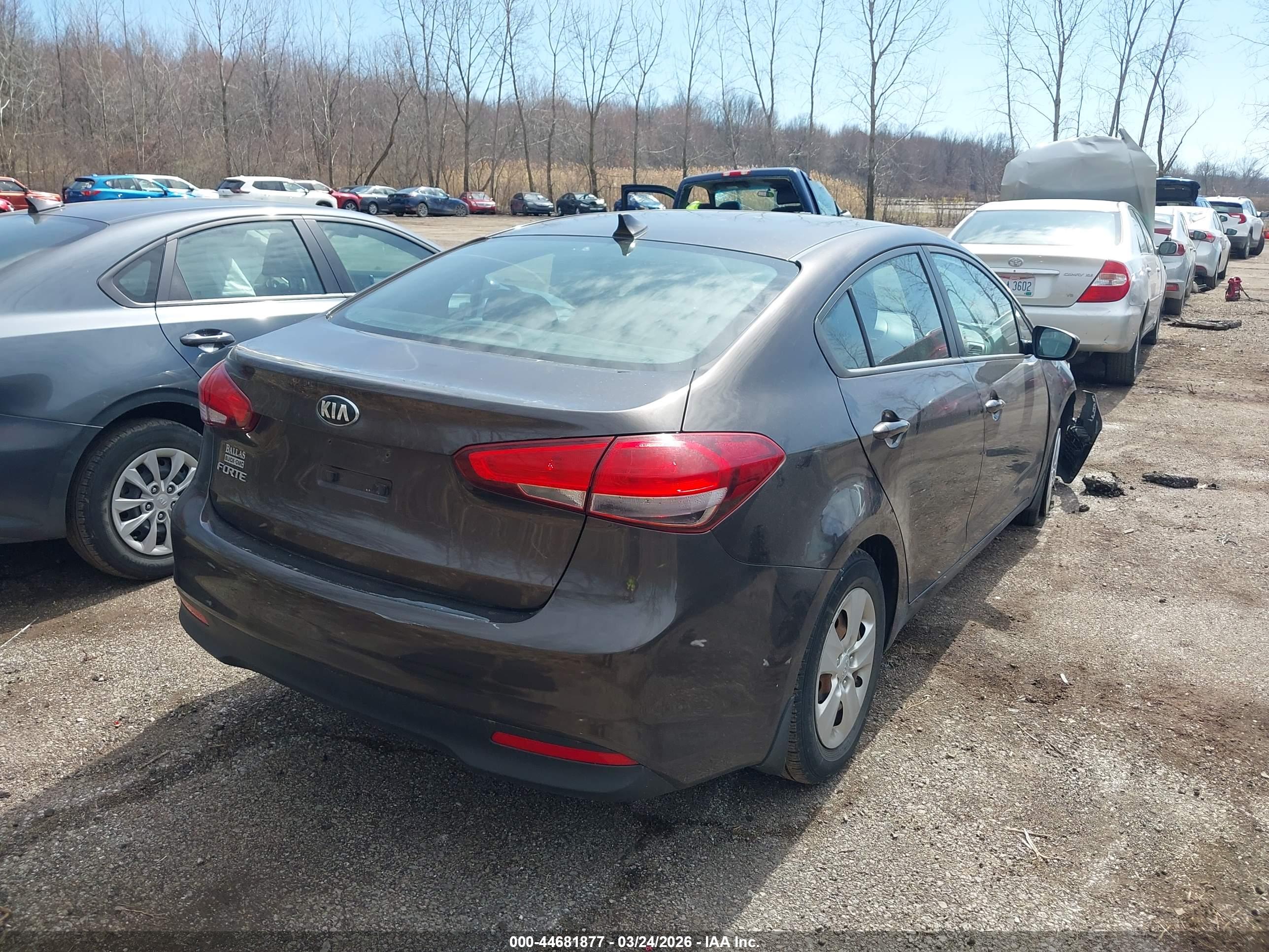 KIA FORTE image 4