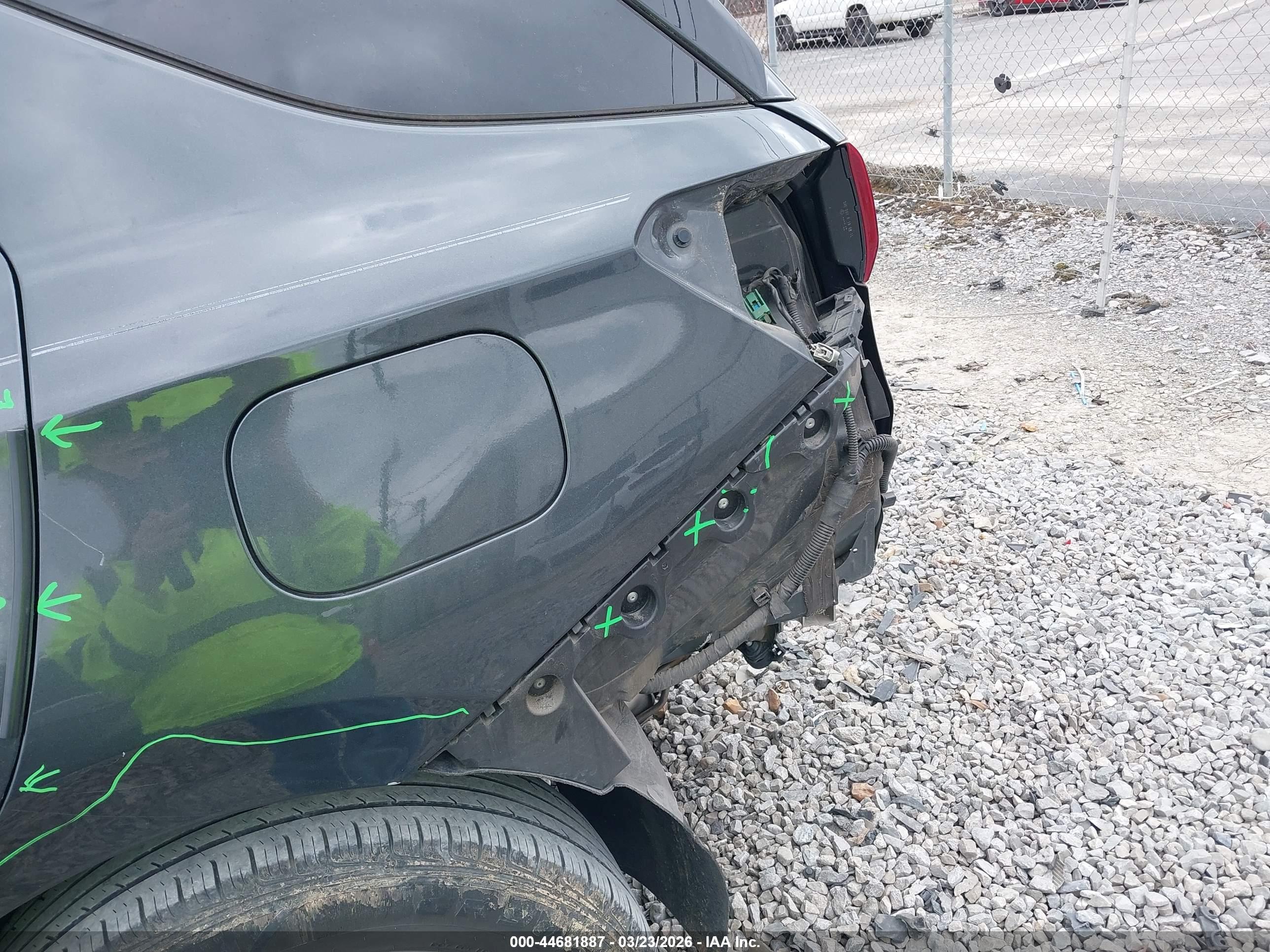 CHEVROLET EQUINOX image 6