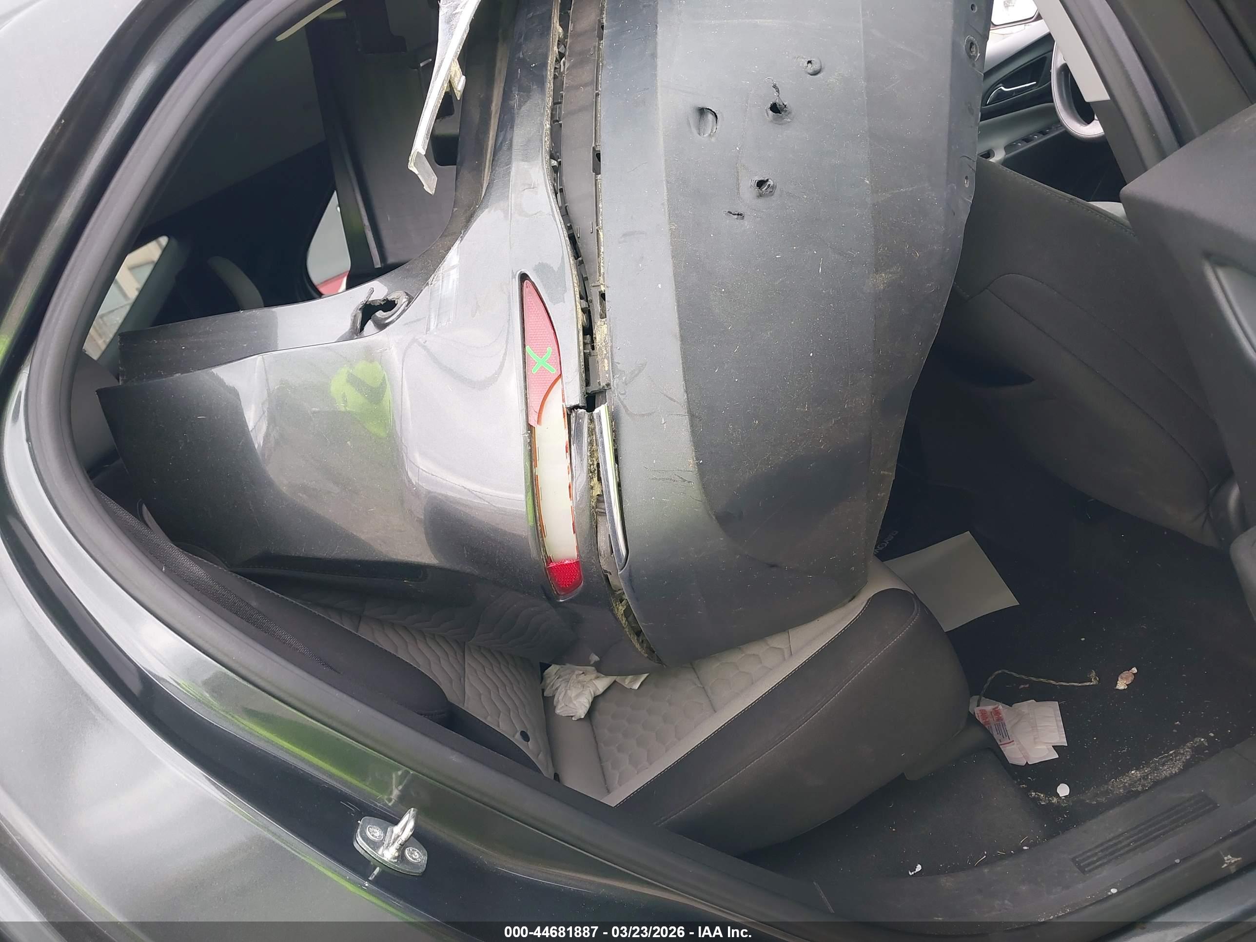 CHEVROLET EQUINOX image 8