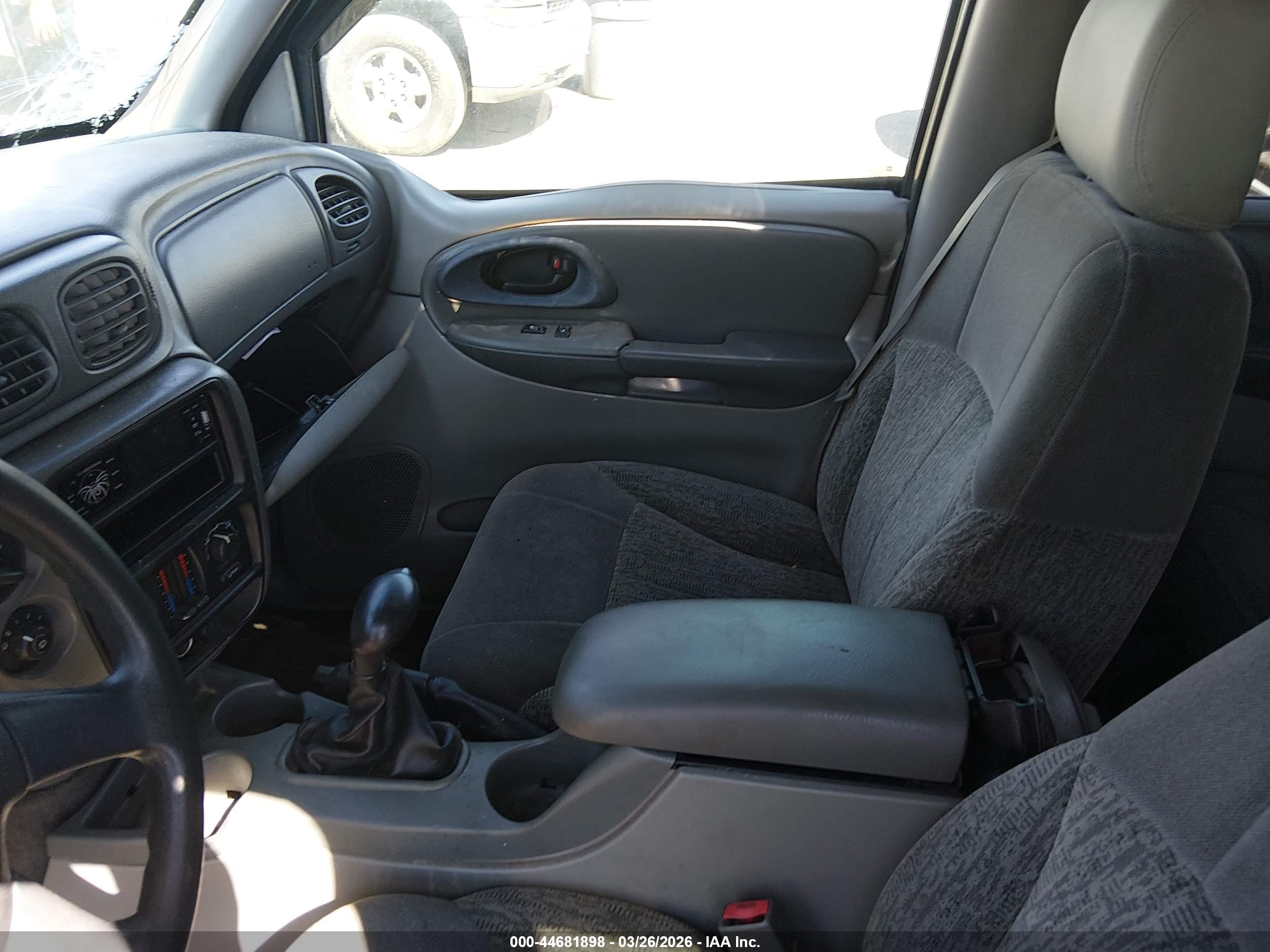 CHEVROLET TRAILBLAZER image 5