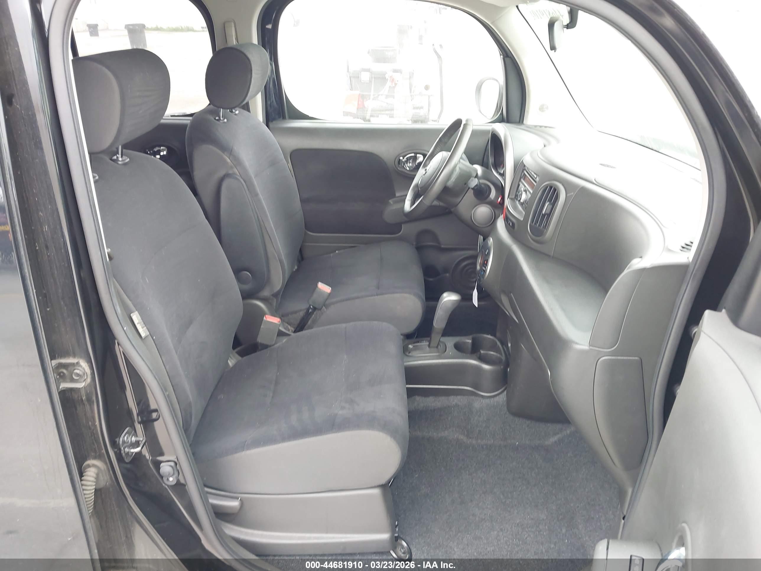 NISSAN CUBE image 5
