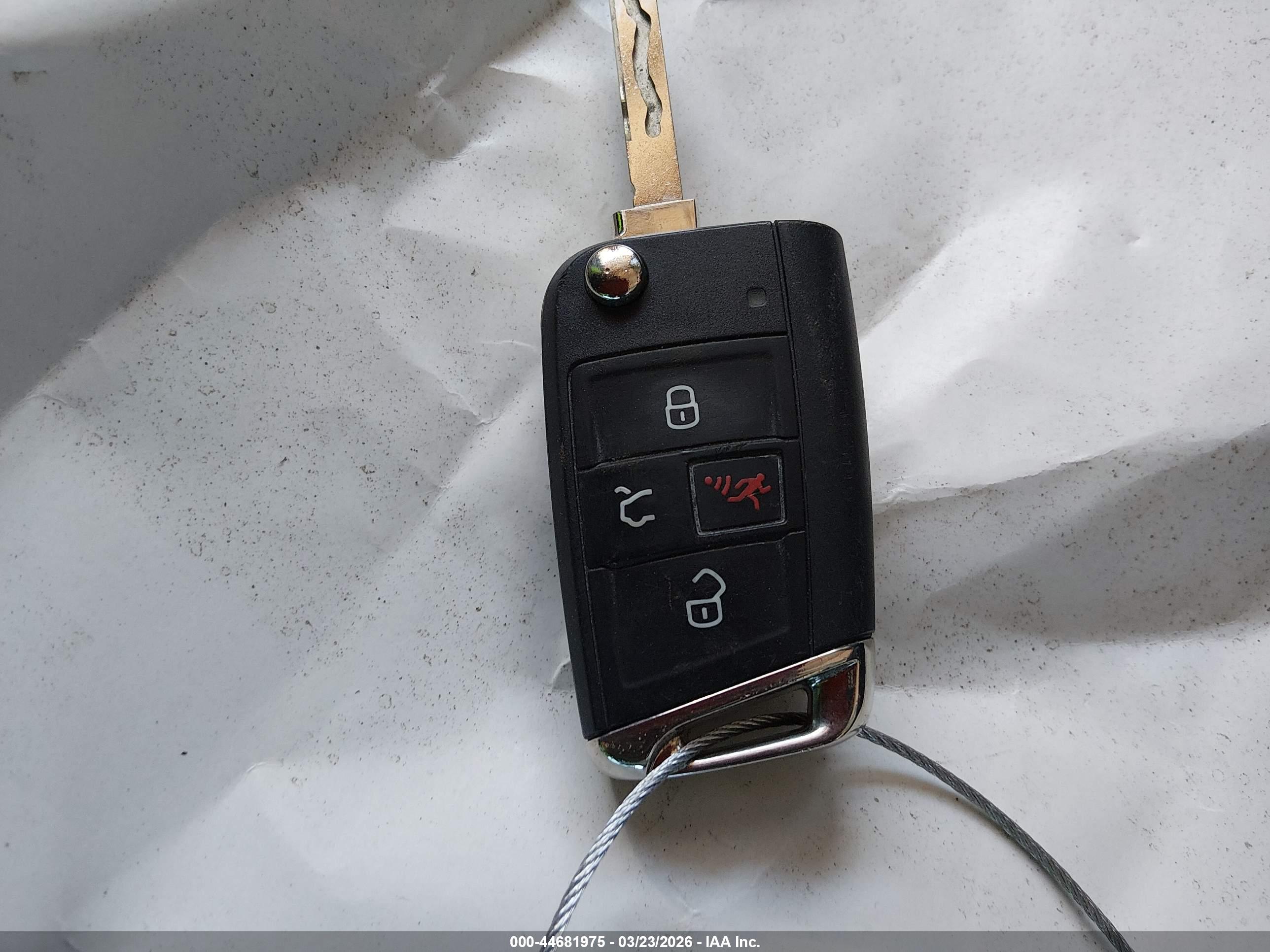 VOLKSWAGEN TIGUAN image 11
