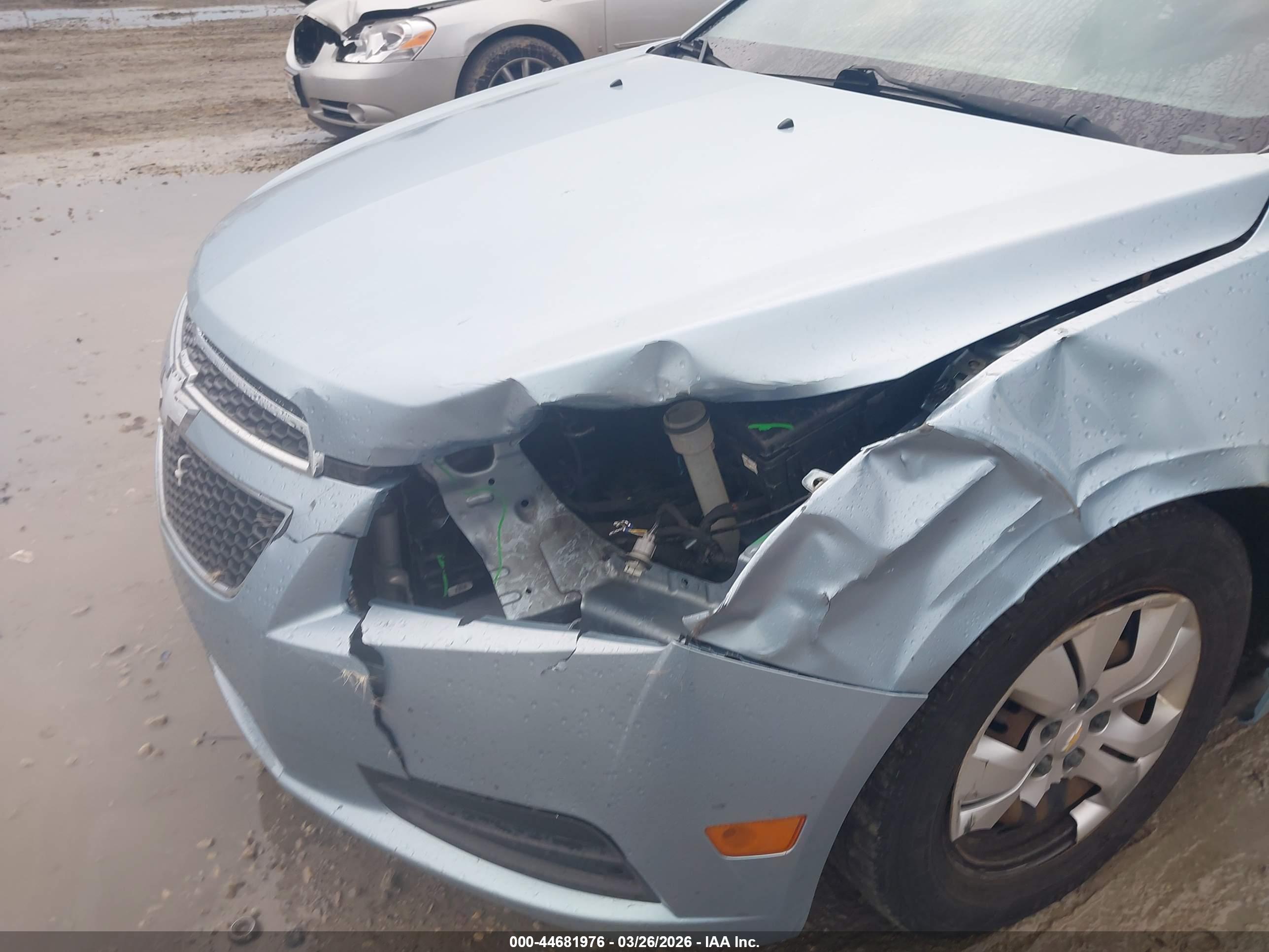 CHEVROLET CRUZE image 6