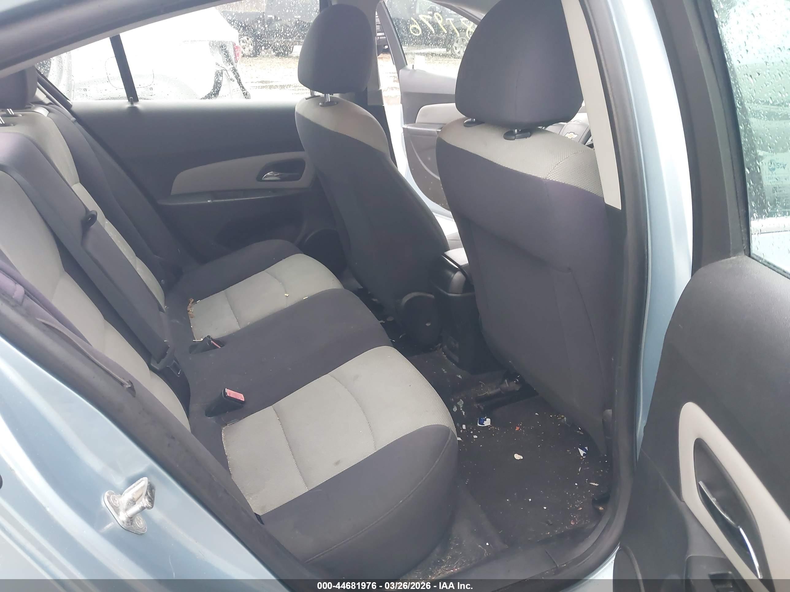 CHEVROLET CRUZE image 8