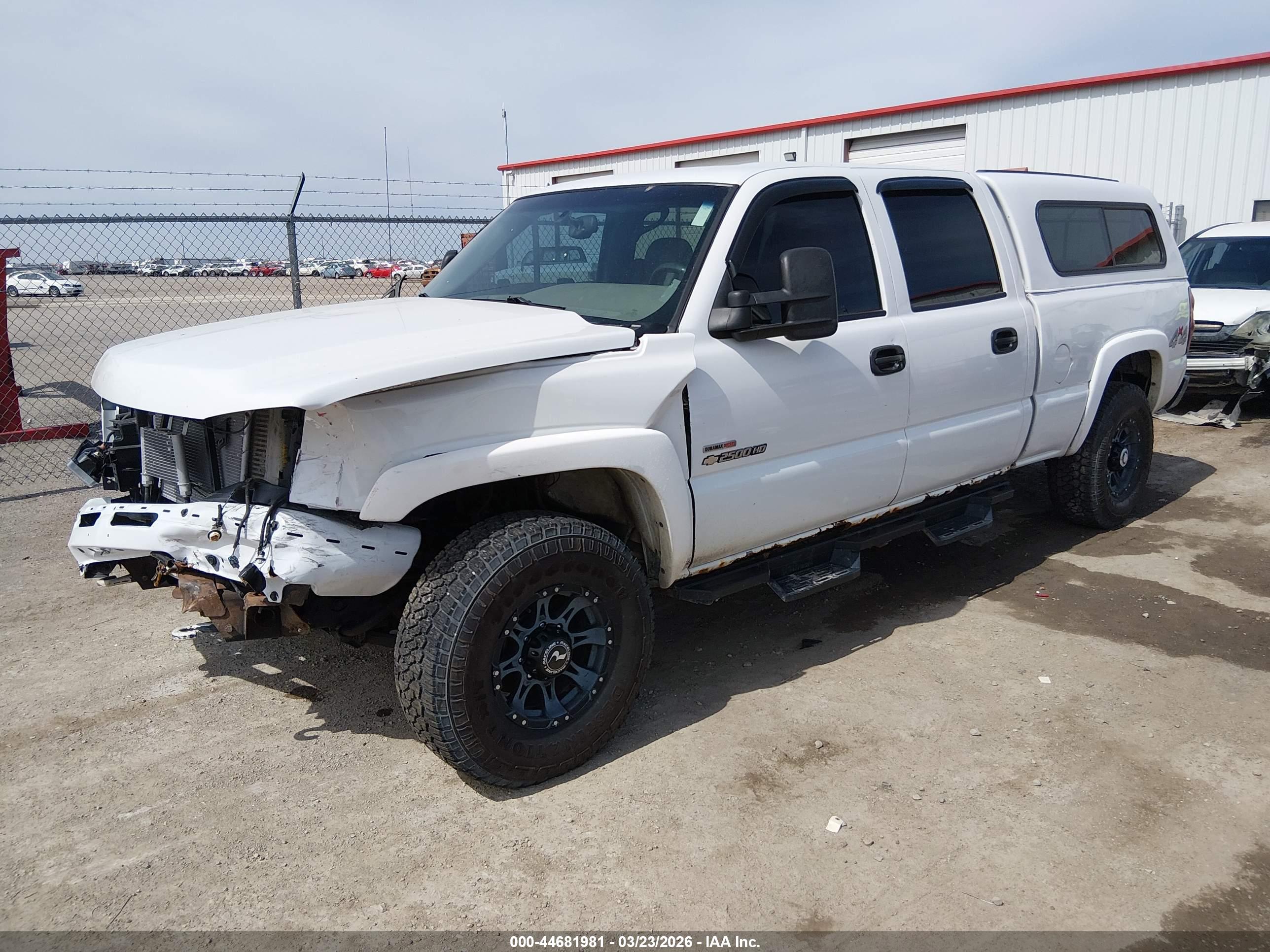 CHEVROLET SILVERADO image 2