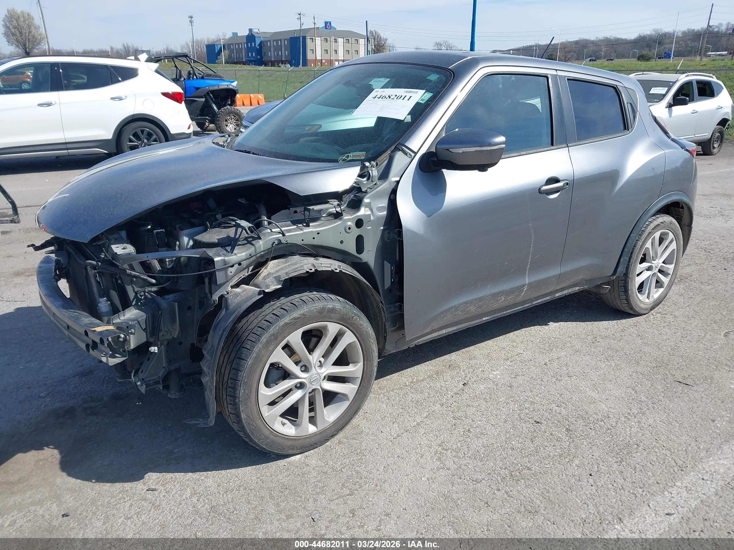 NISSAN JUKE image 2