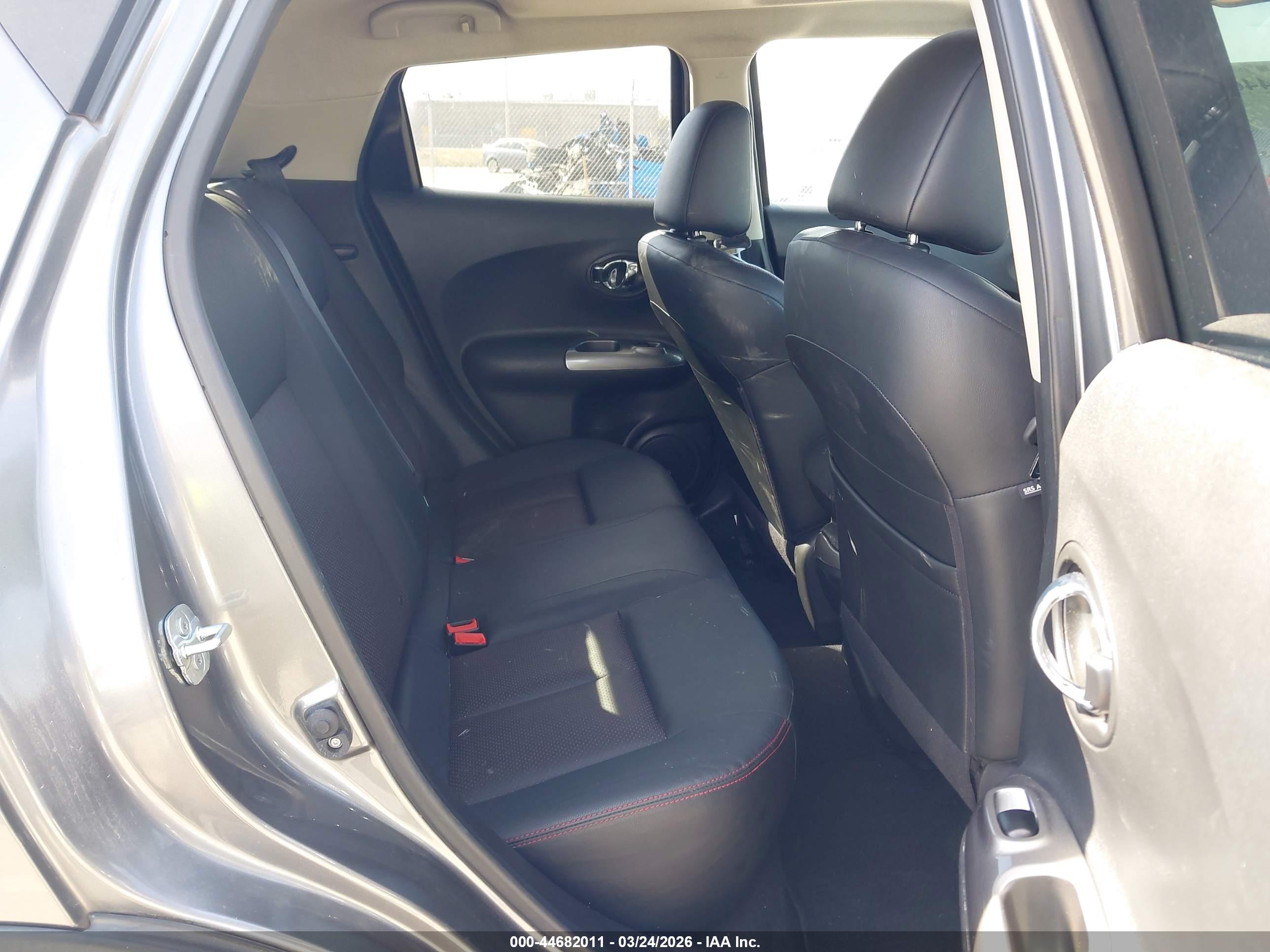 NISSAN JUKE image 8