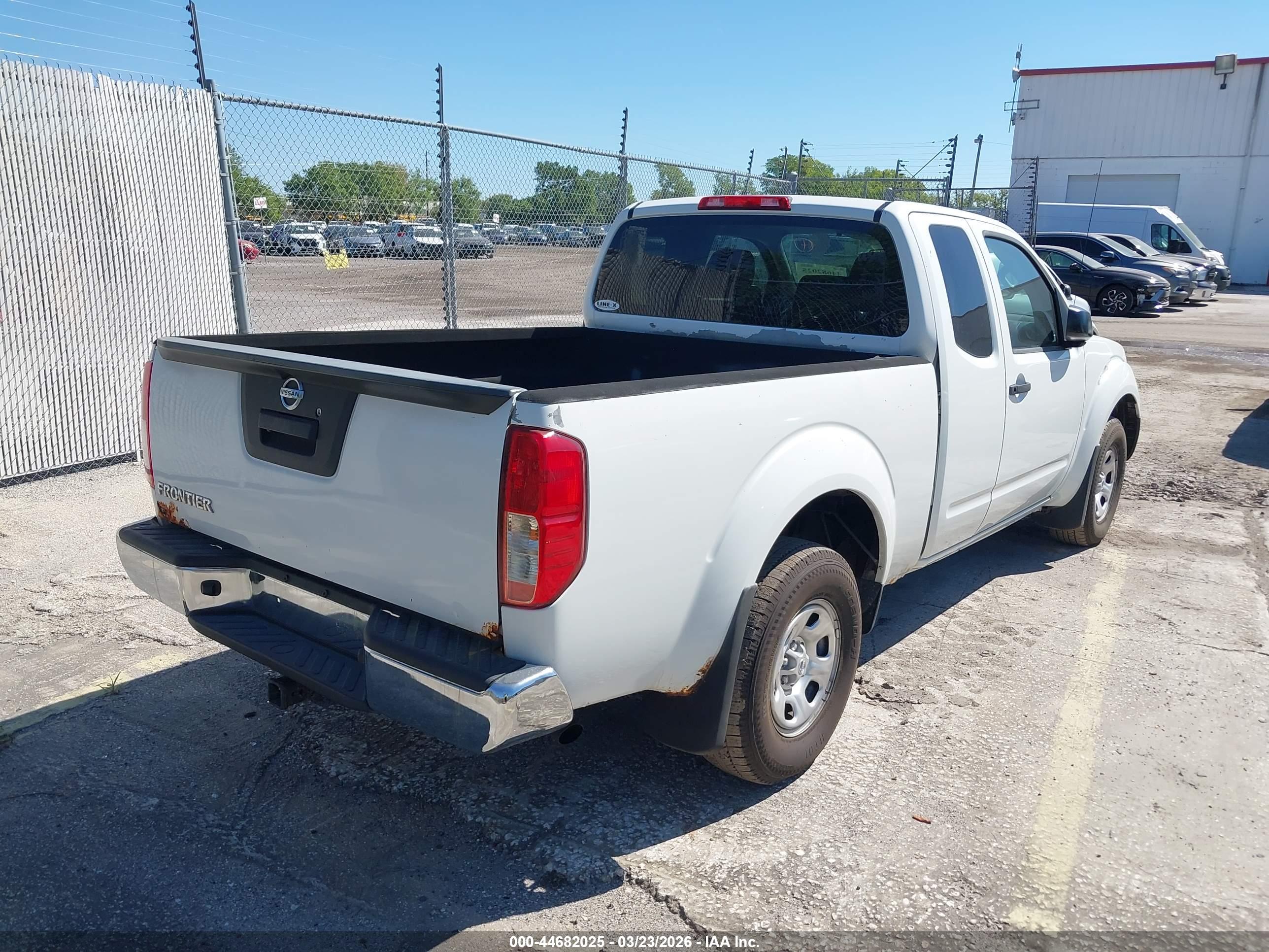 NISSAN FRONTIER image 4
