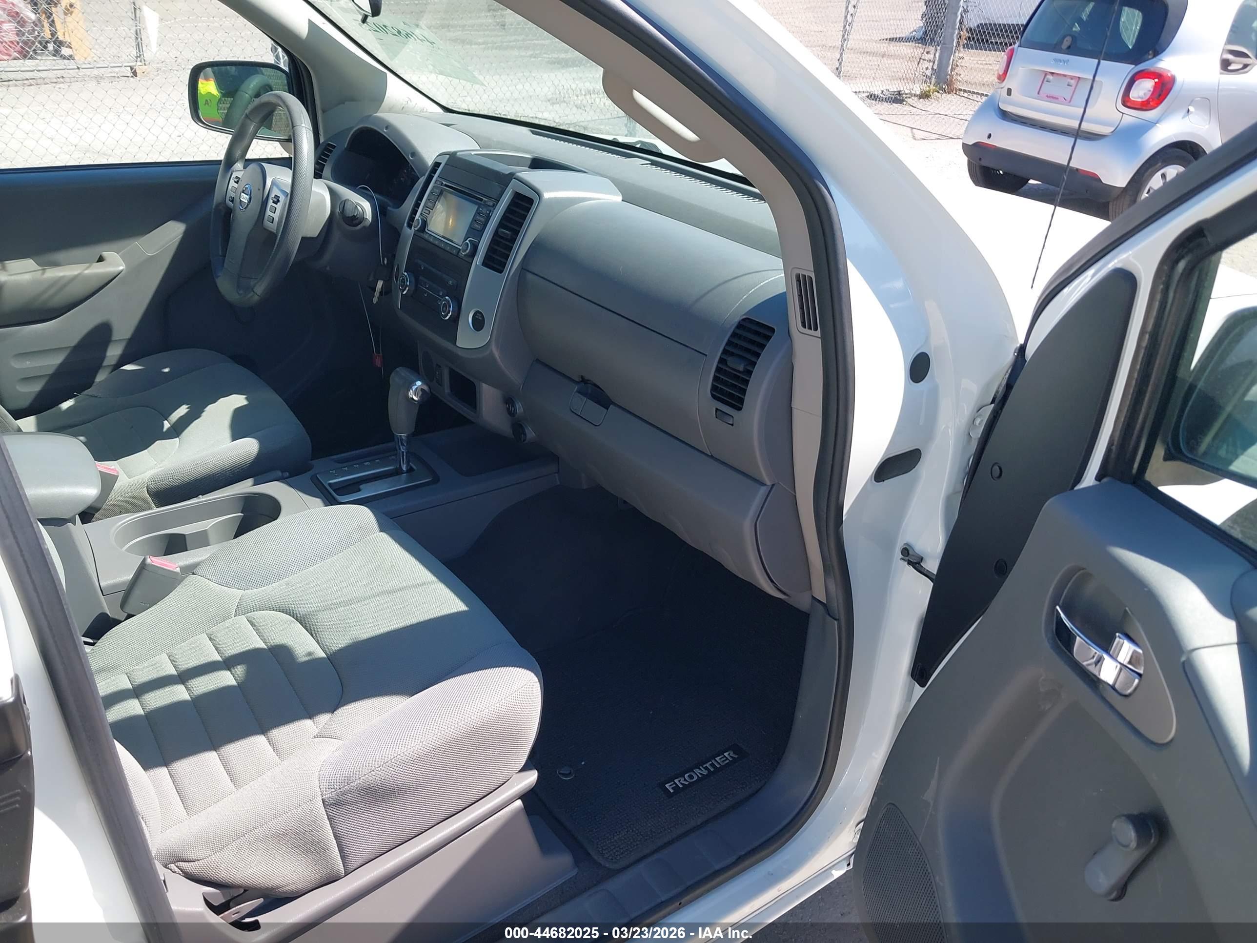NISSAN FRONTIER image 5