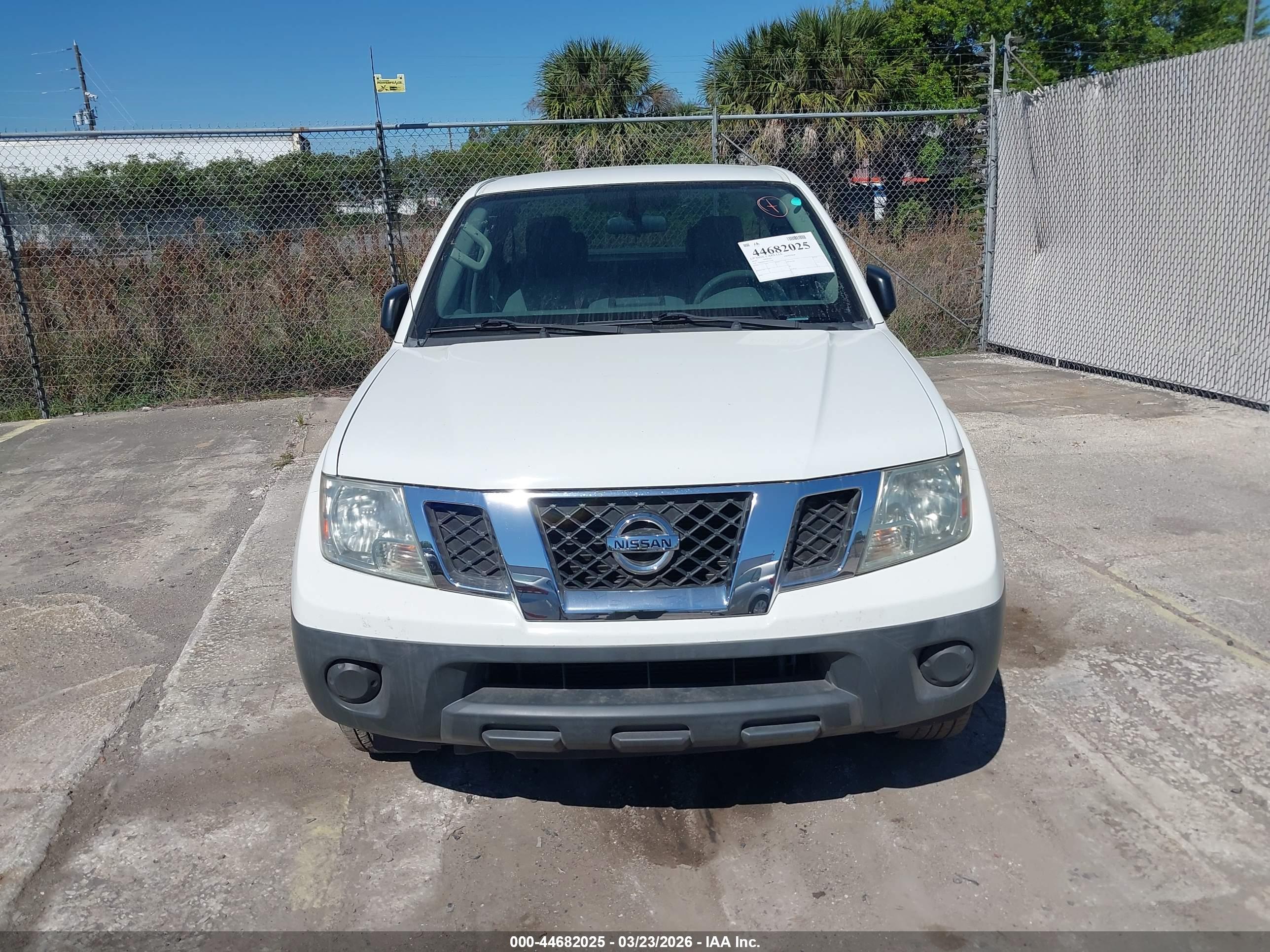 NISSAN FRONTIER image 6