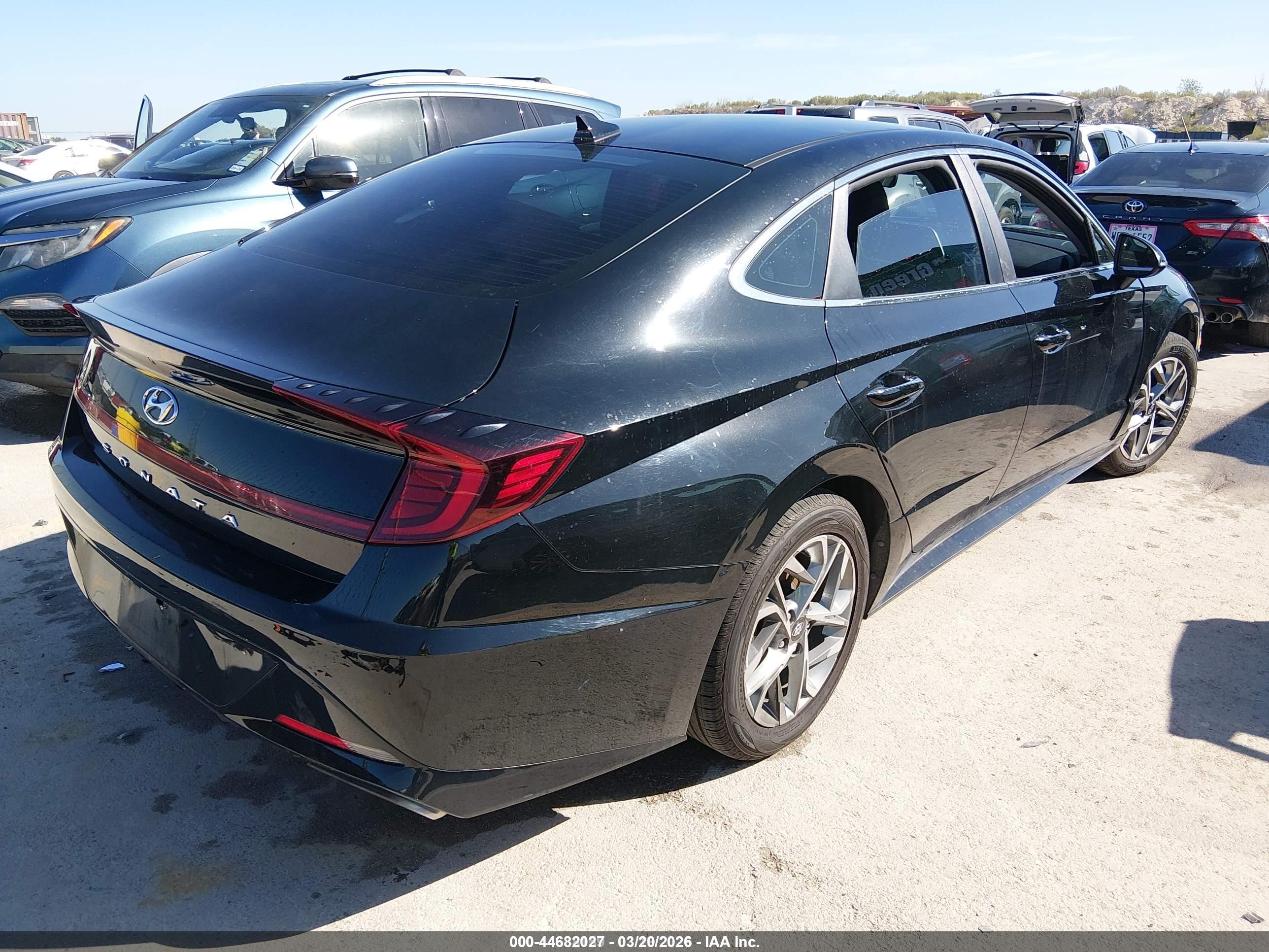 HYUNDAI SONATA image 4