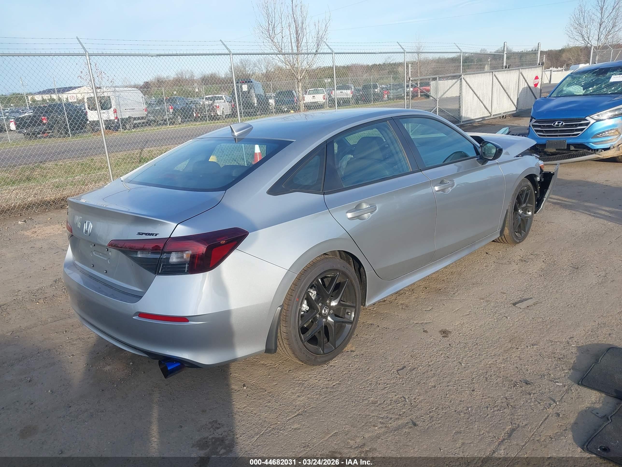 HONDA CIVIC image 4