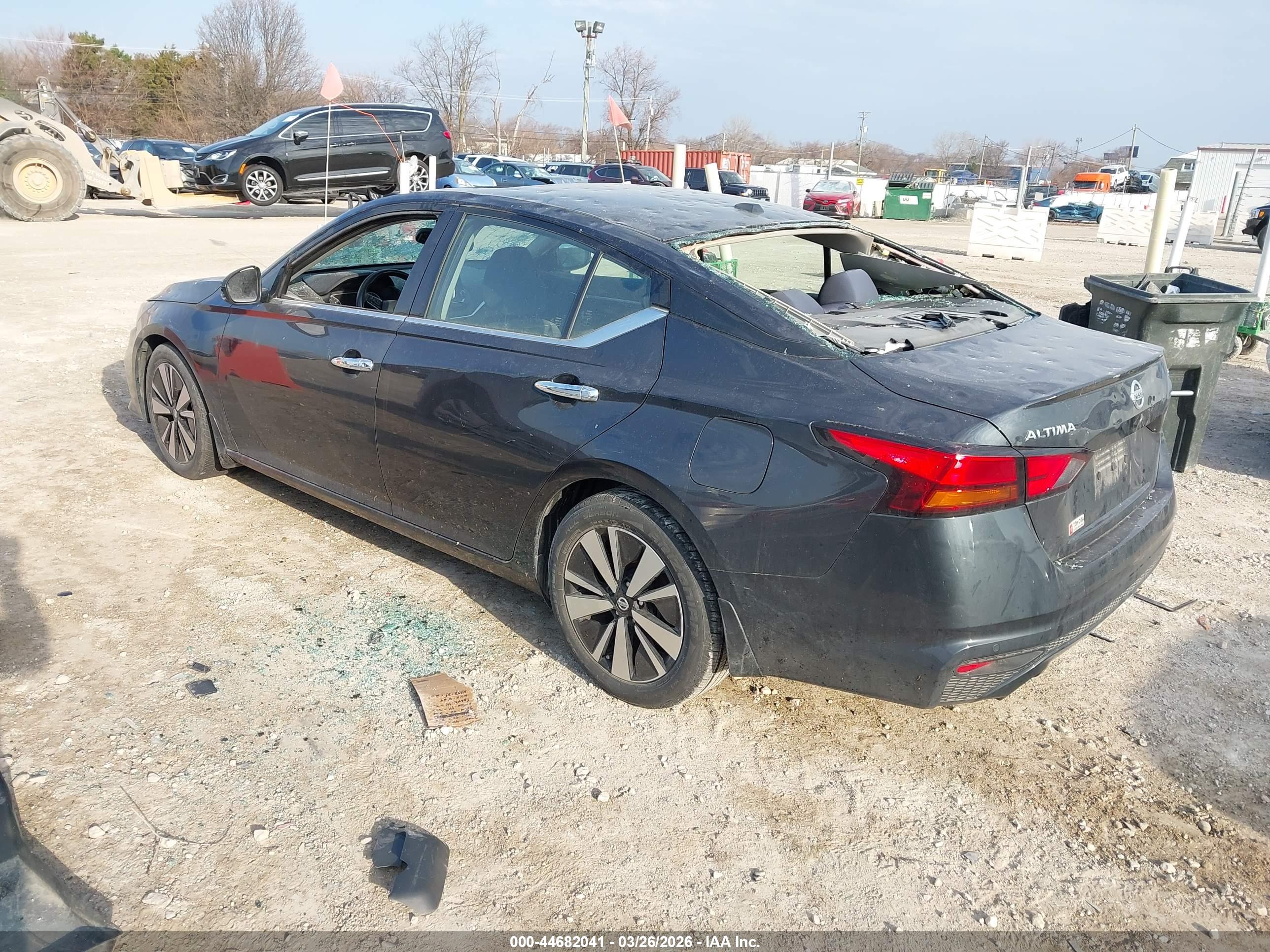 NISSAN ALTIMA image 3