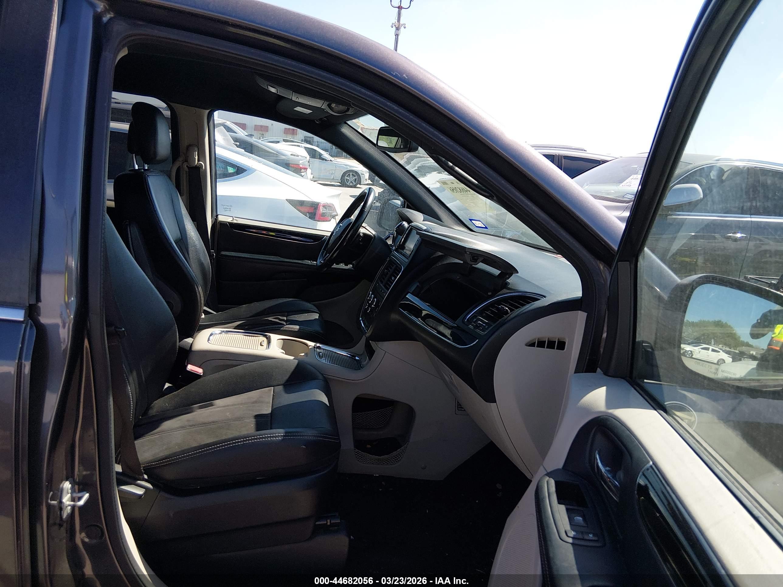 DODGE GRAND image 5