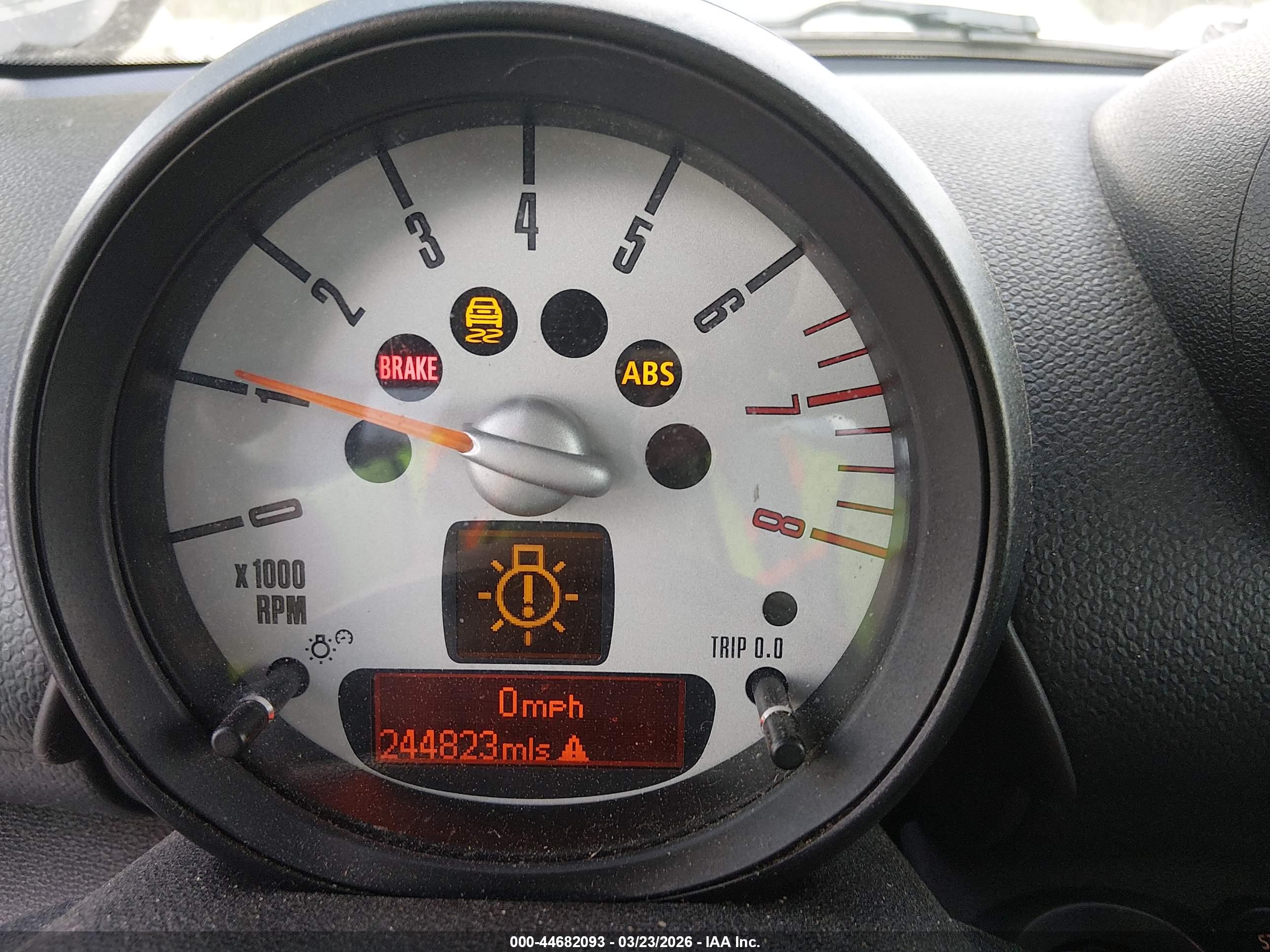 MINI COUNTRYMAN image 7