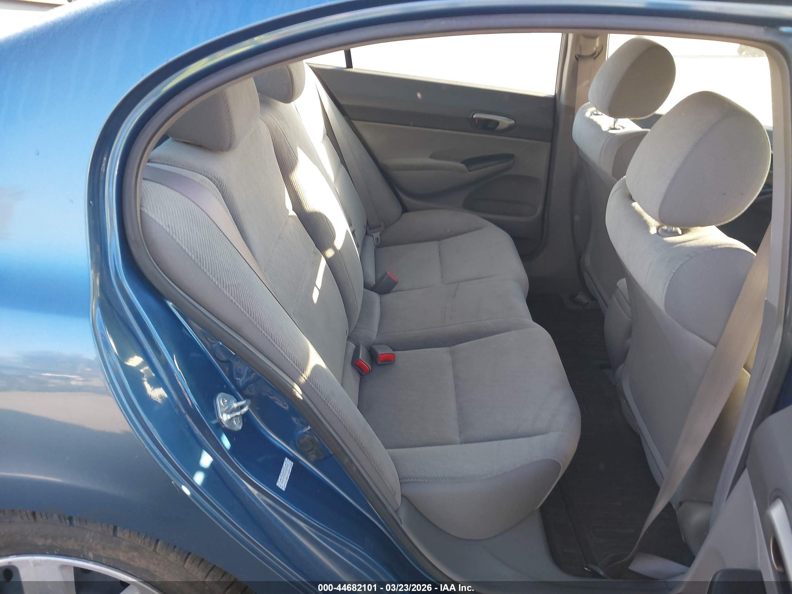 HONDA CIVIC image 8