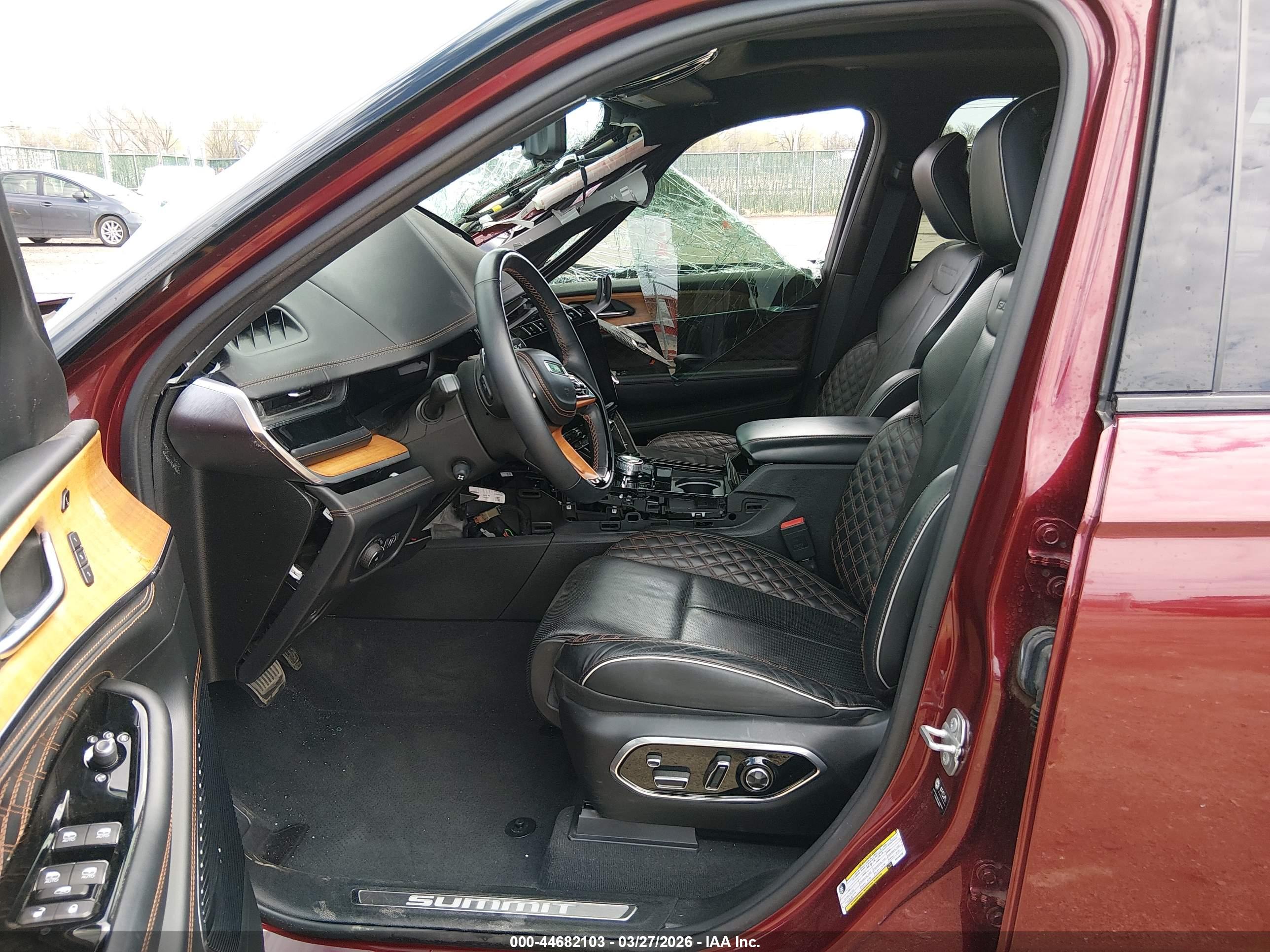 JEEP GRAND image 5