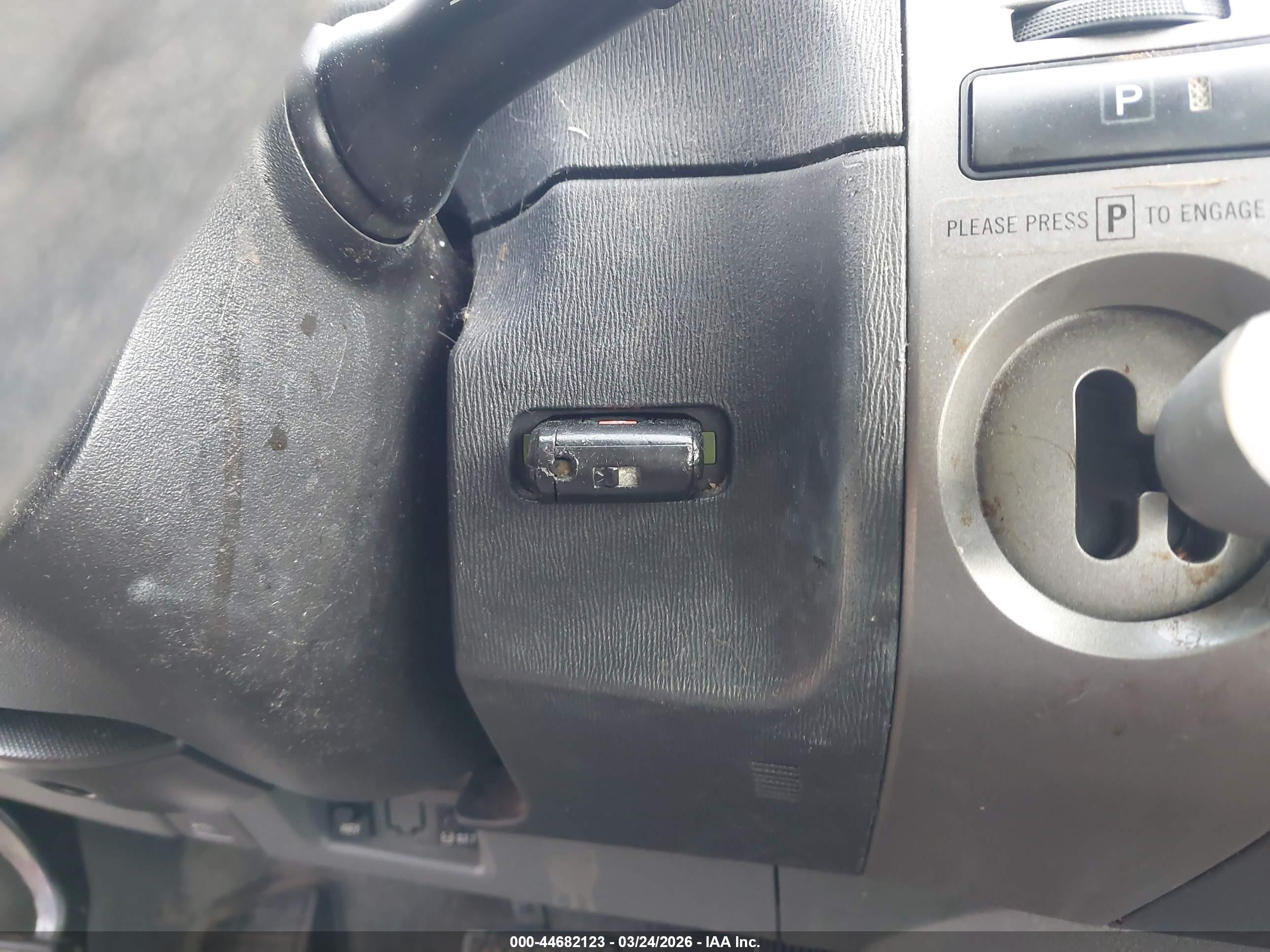 TOYOTA PRIUS image 11