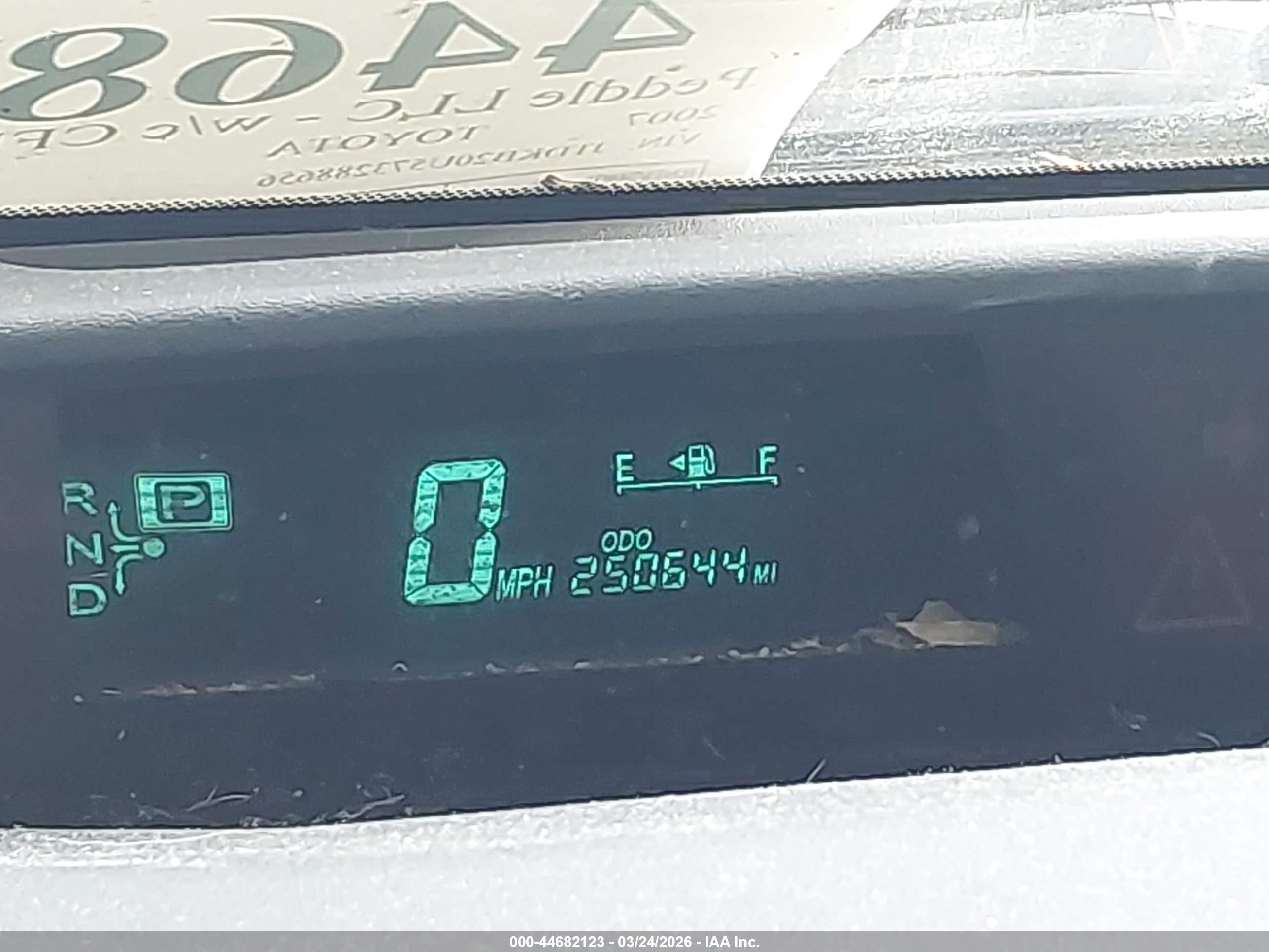 TOYOTA PRIUS image 7