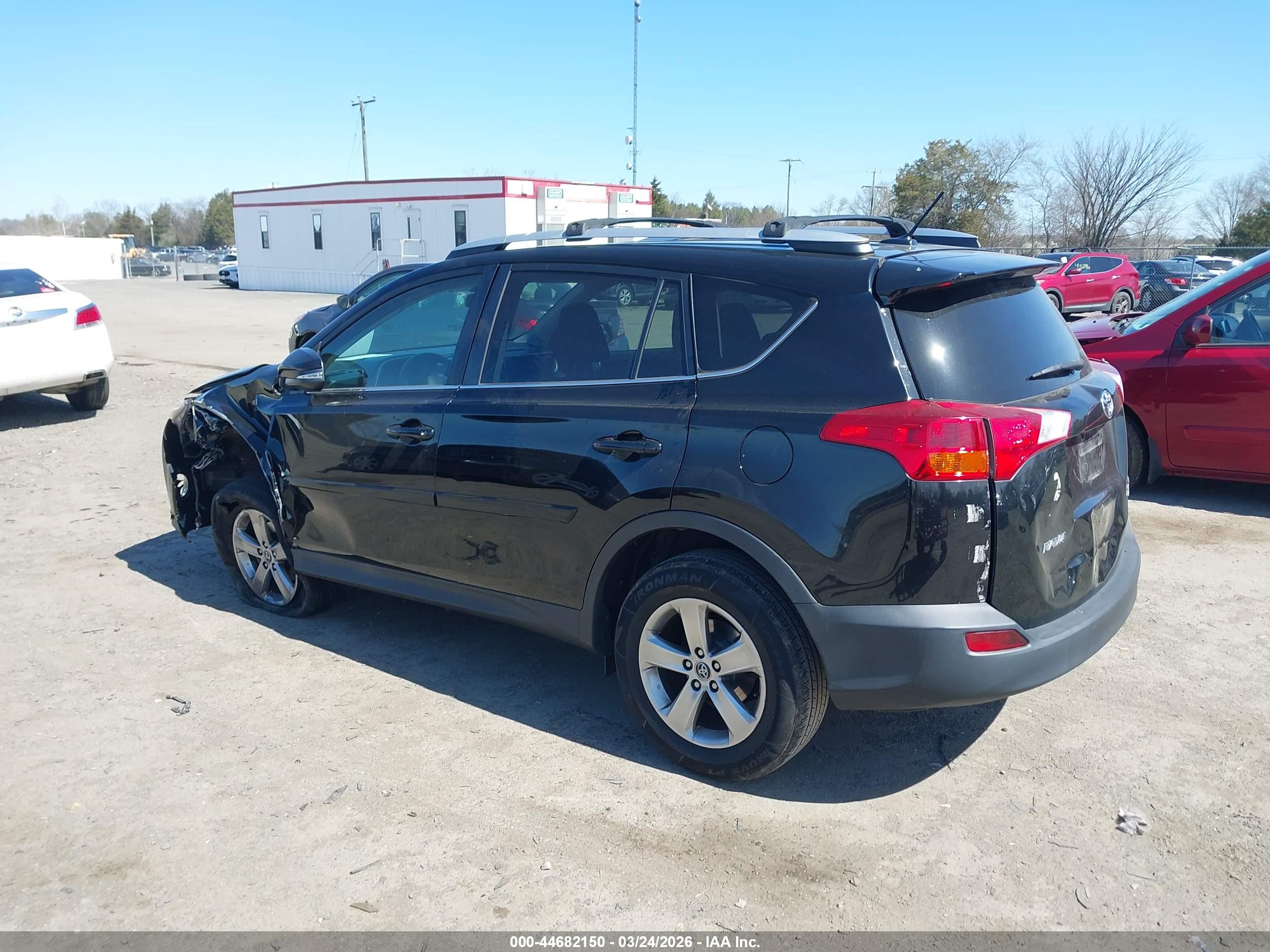 TOYOTA RAV4 image 3