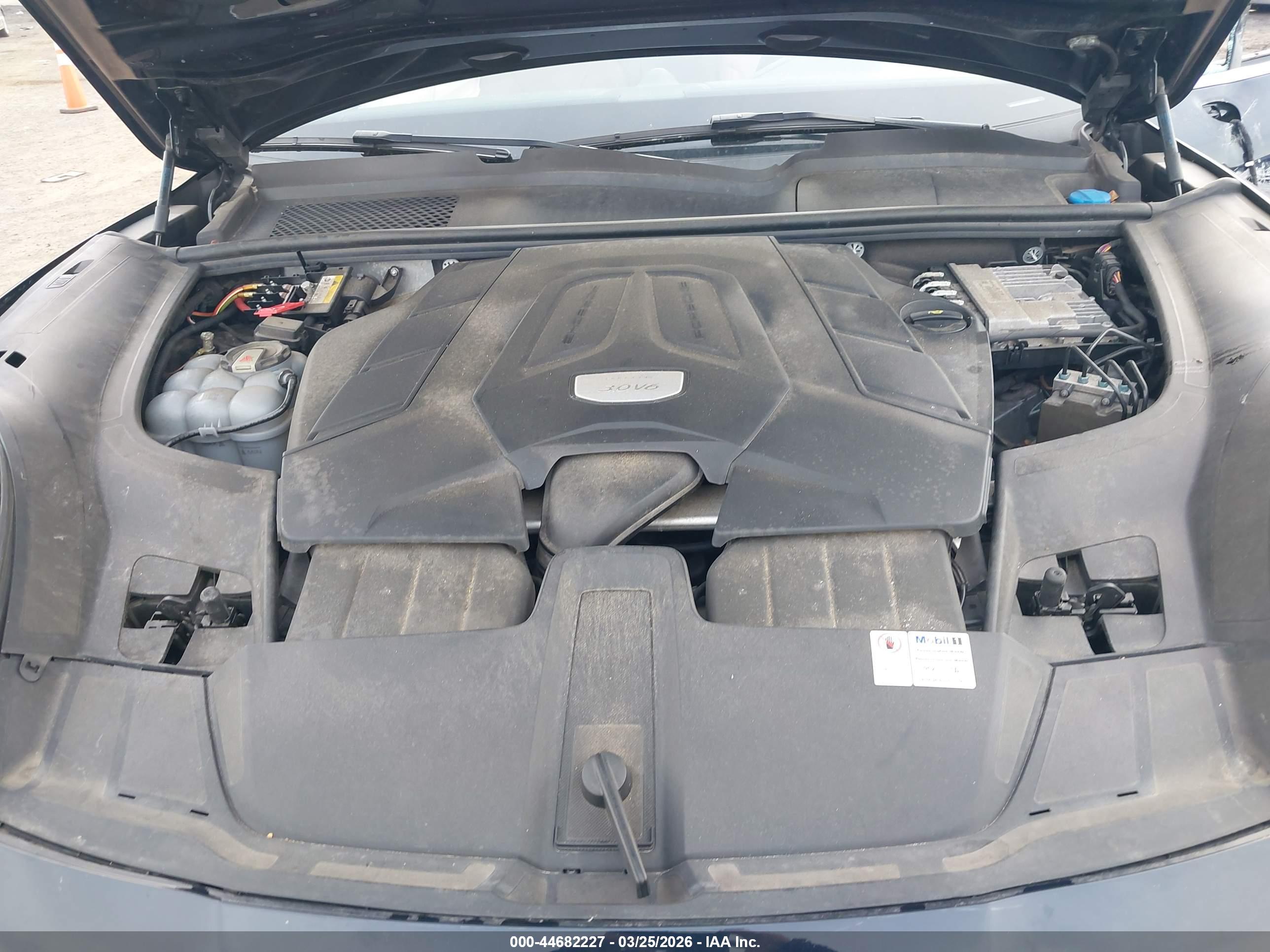 PORSCHE CAYENNE image 10