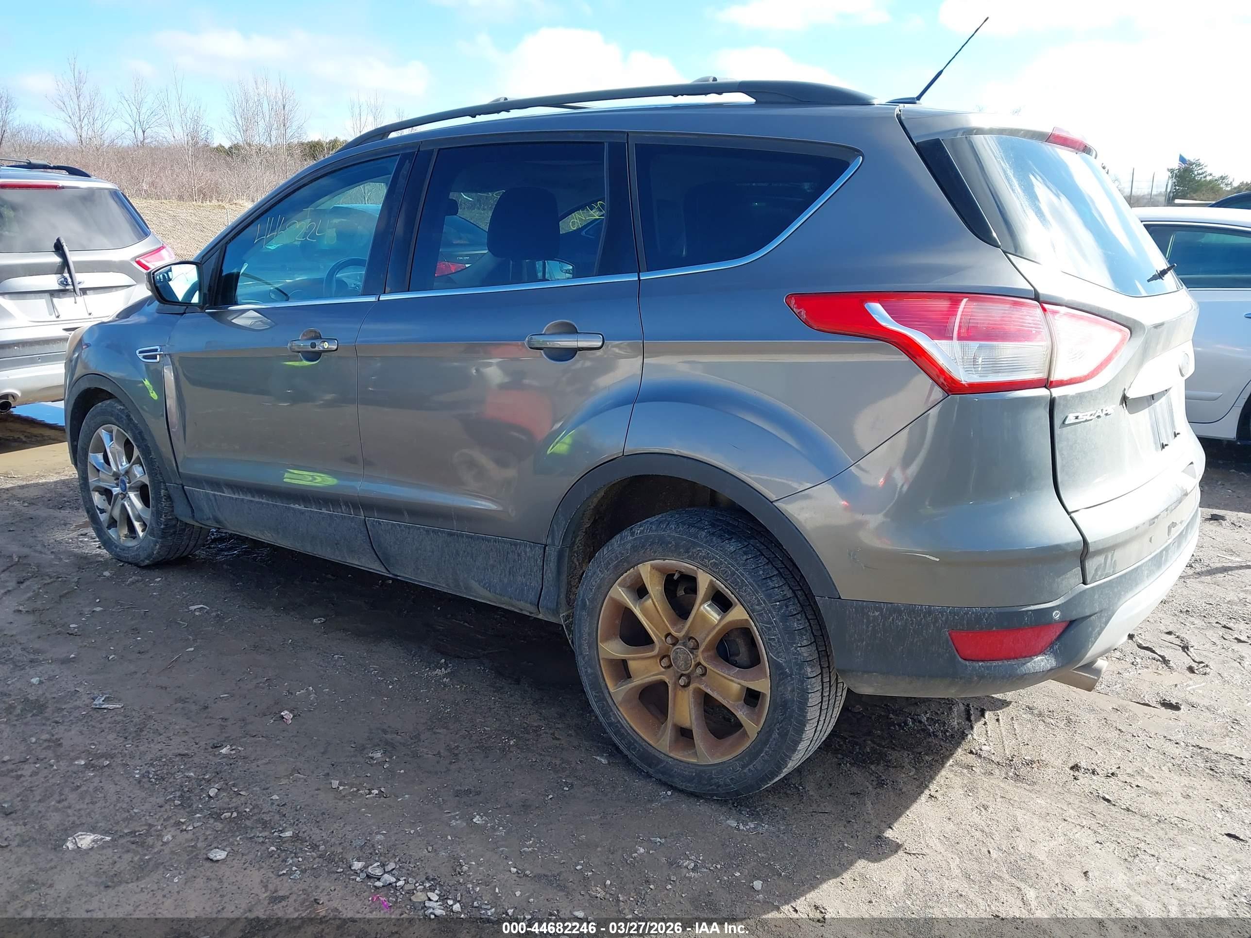 FORD ESCAPE image 3