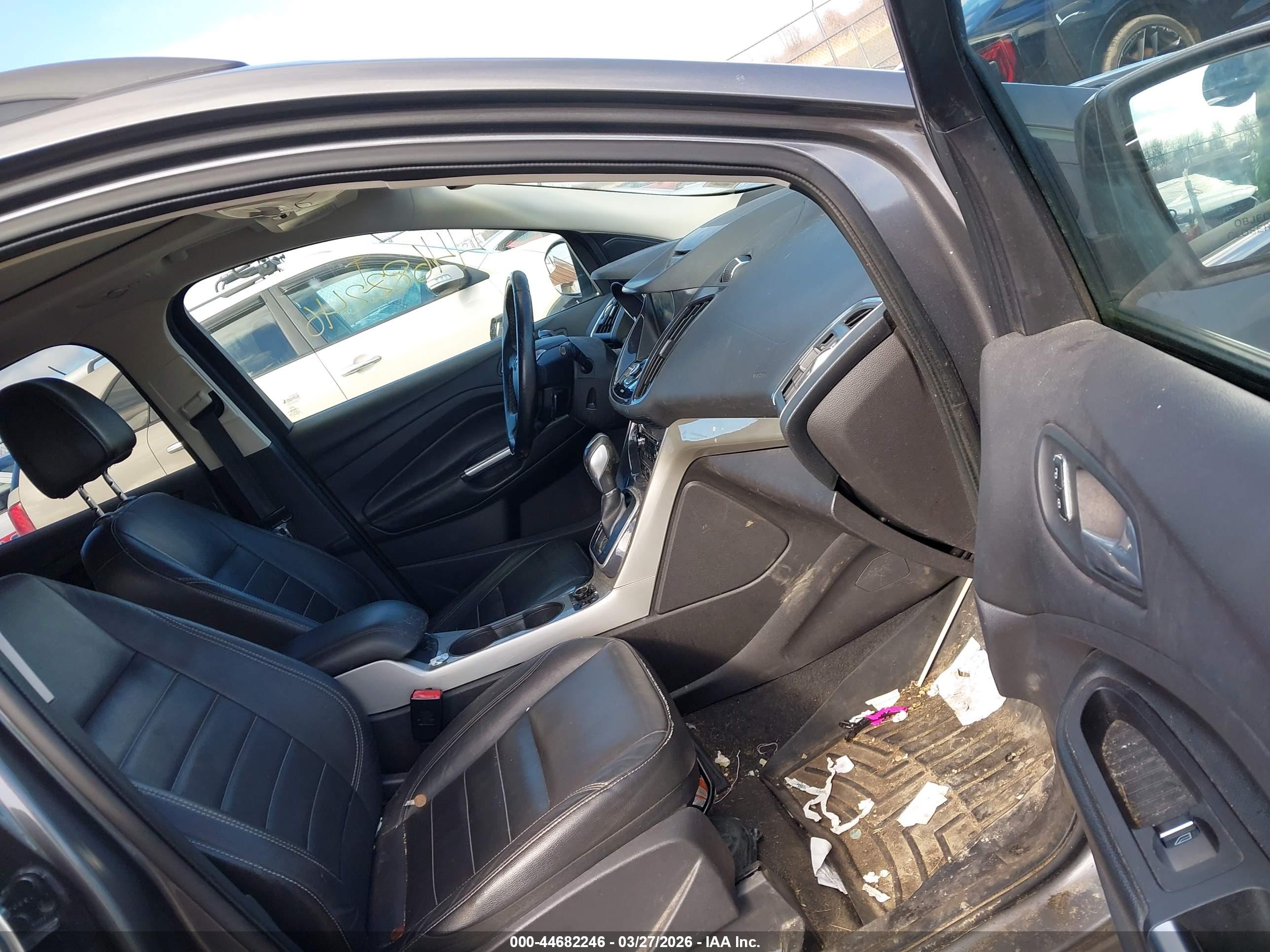 FORD ESCAPE image 5