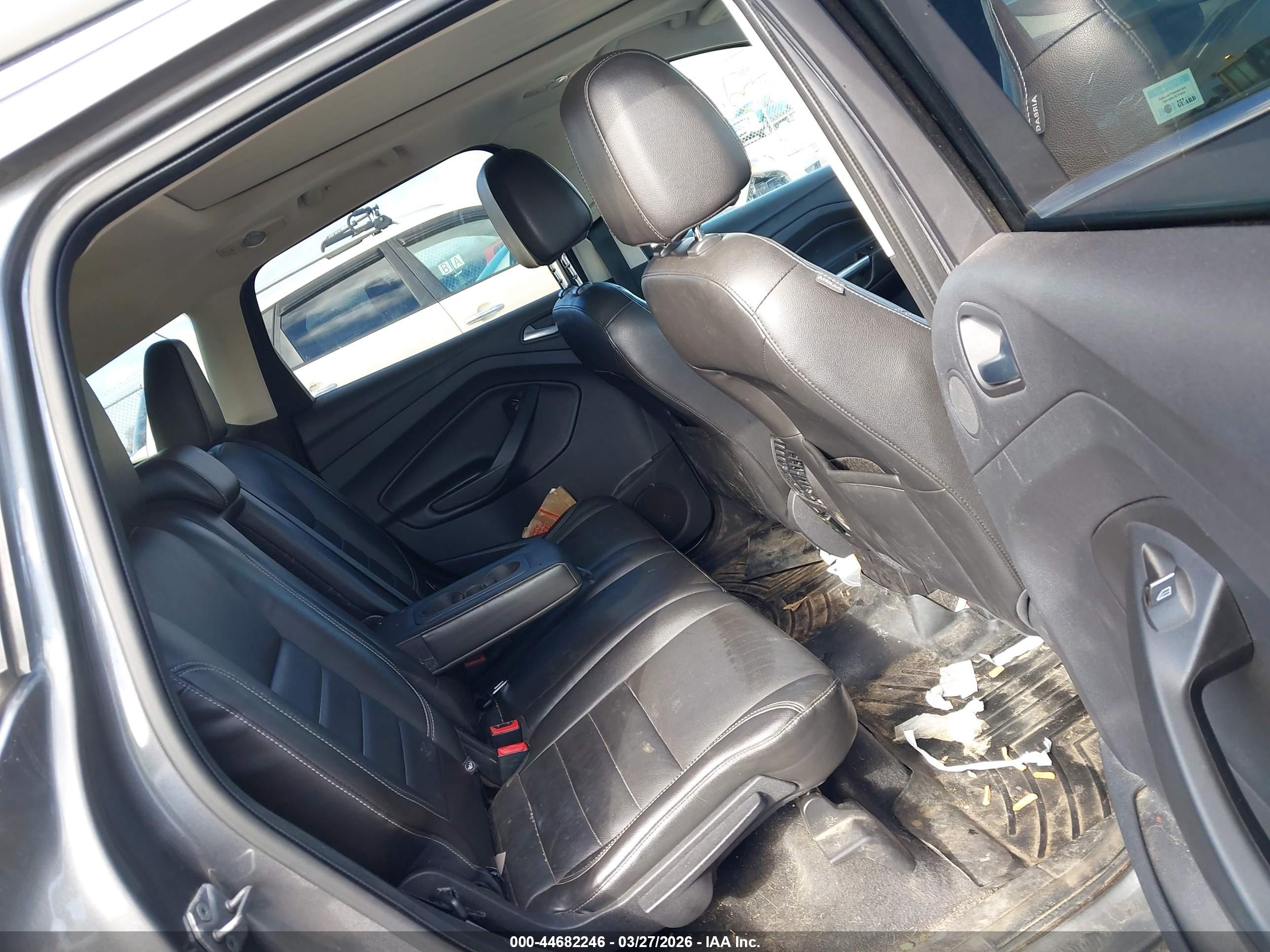 FORD ESCAPE image 8