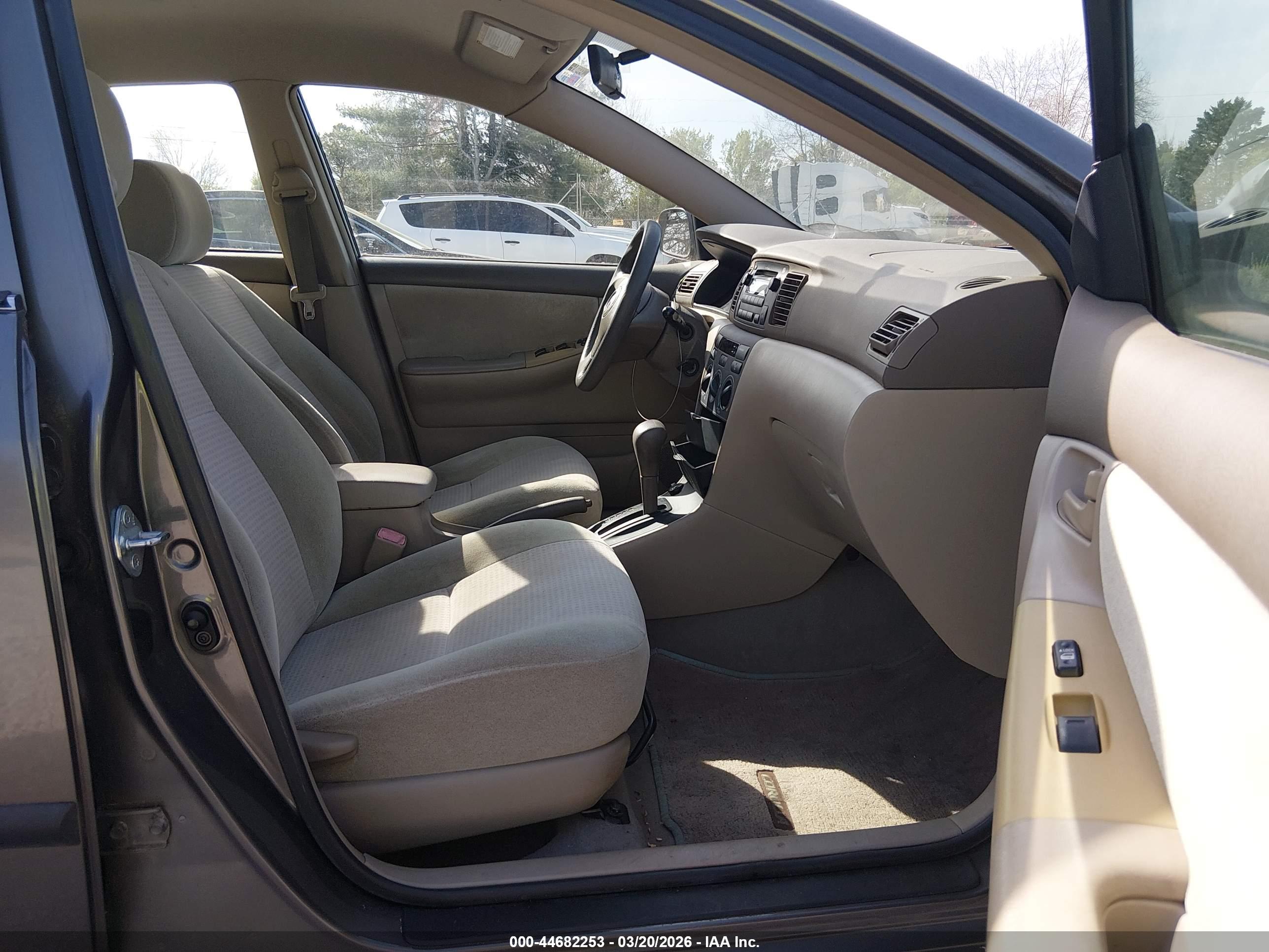 TOYOTA COROLLA image 5