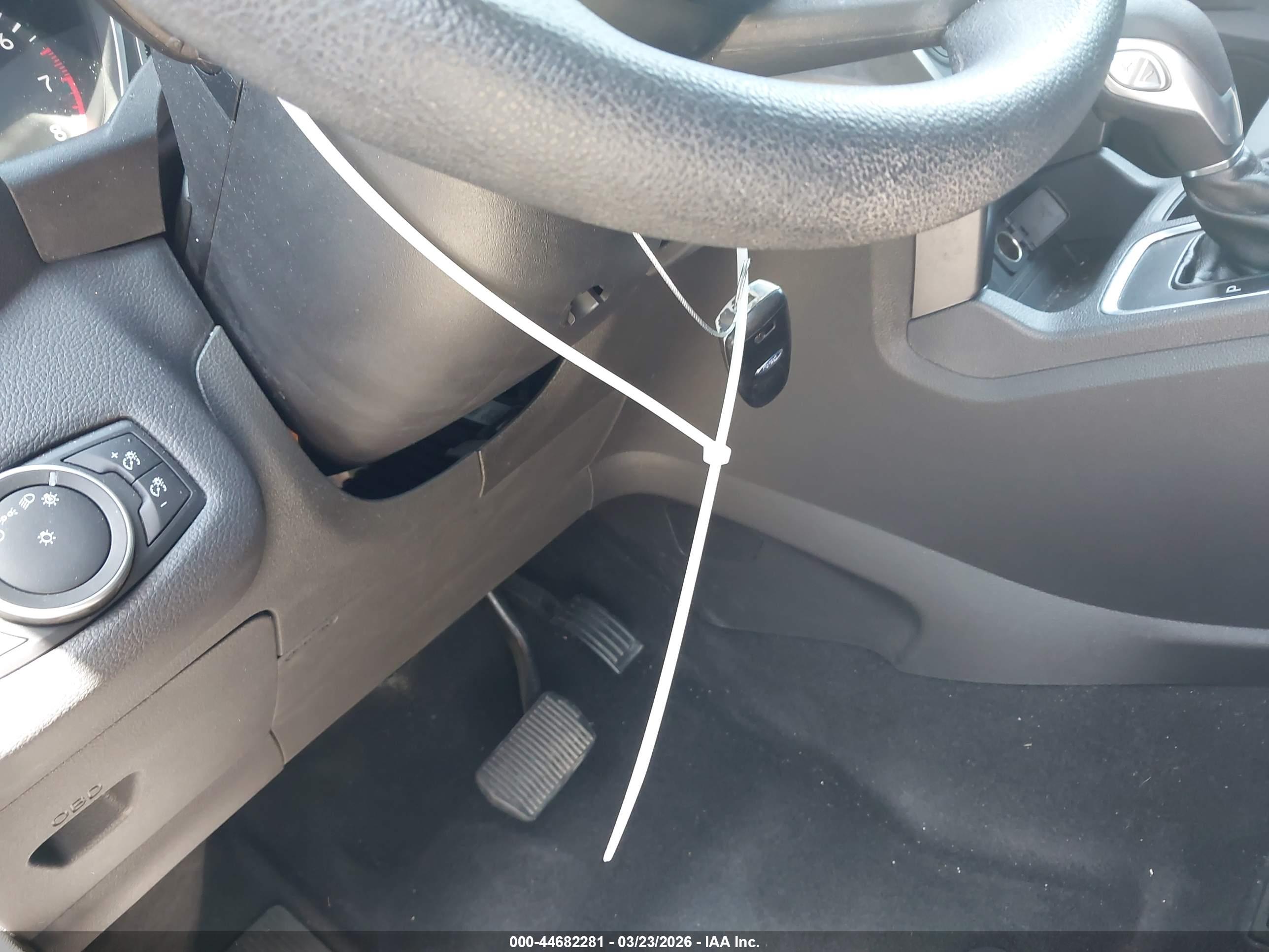 FORD ESCAPE image 11