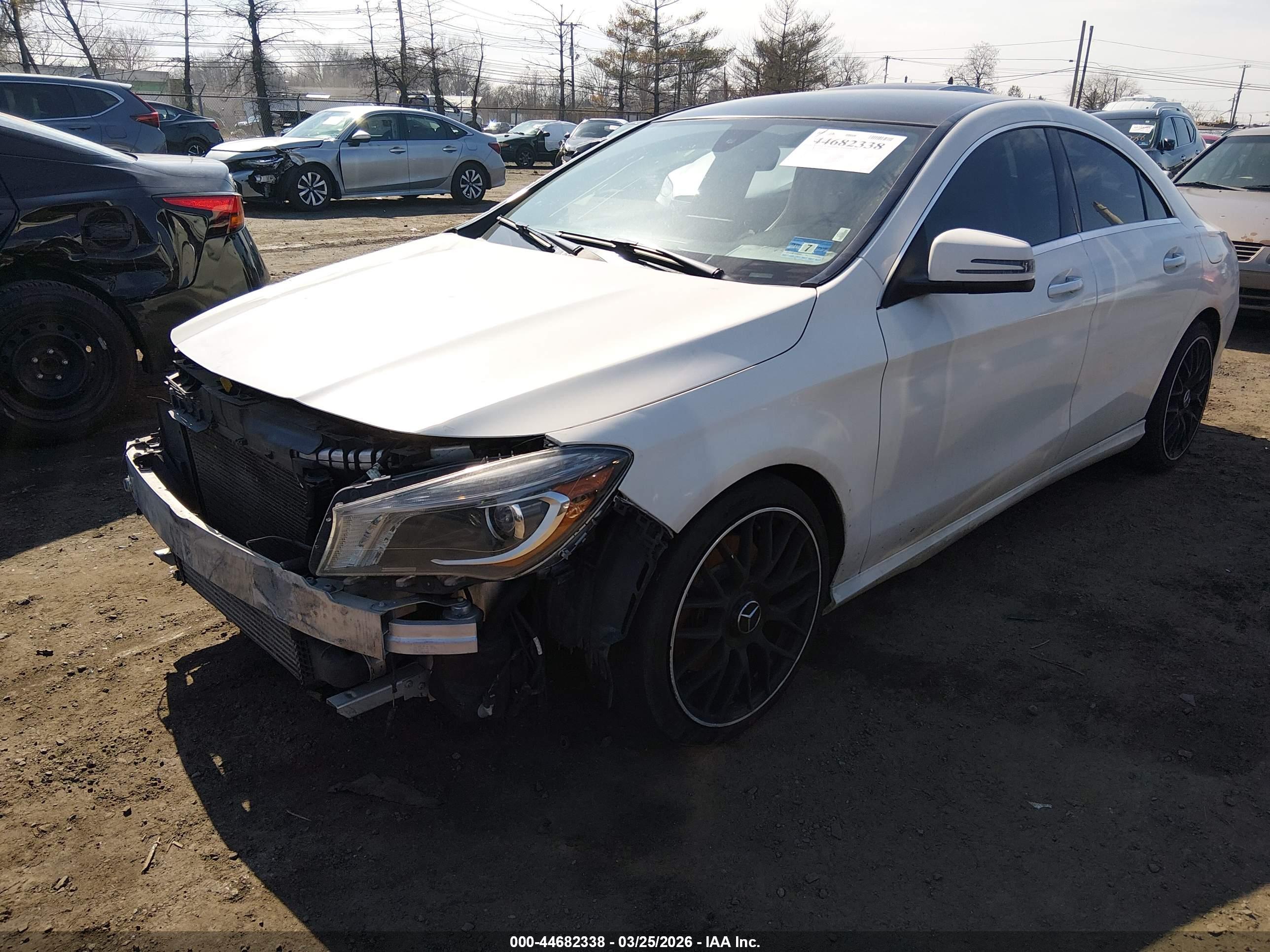 MERCEDES-BENZ CLA image 2