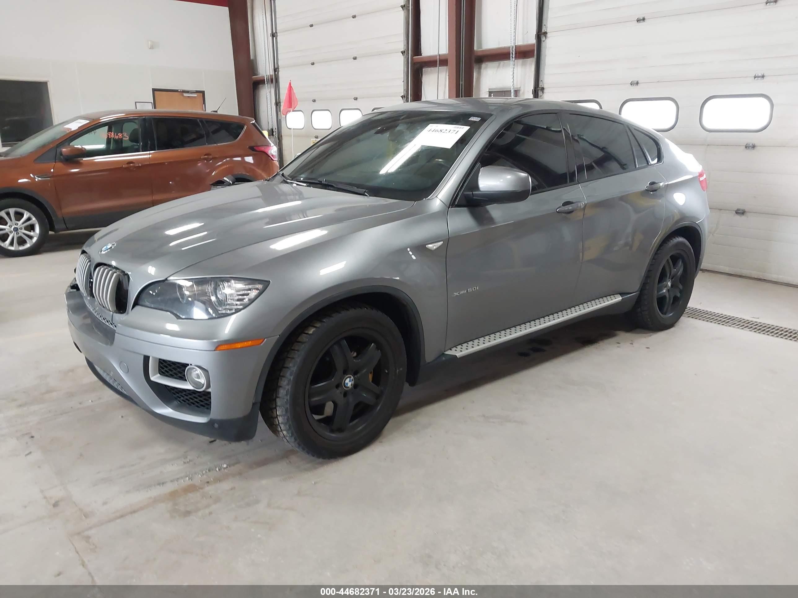 BMW X6 image 2
