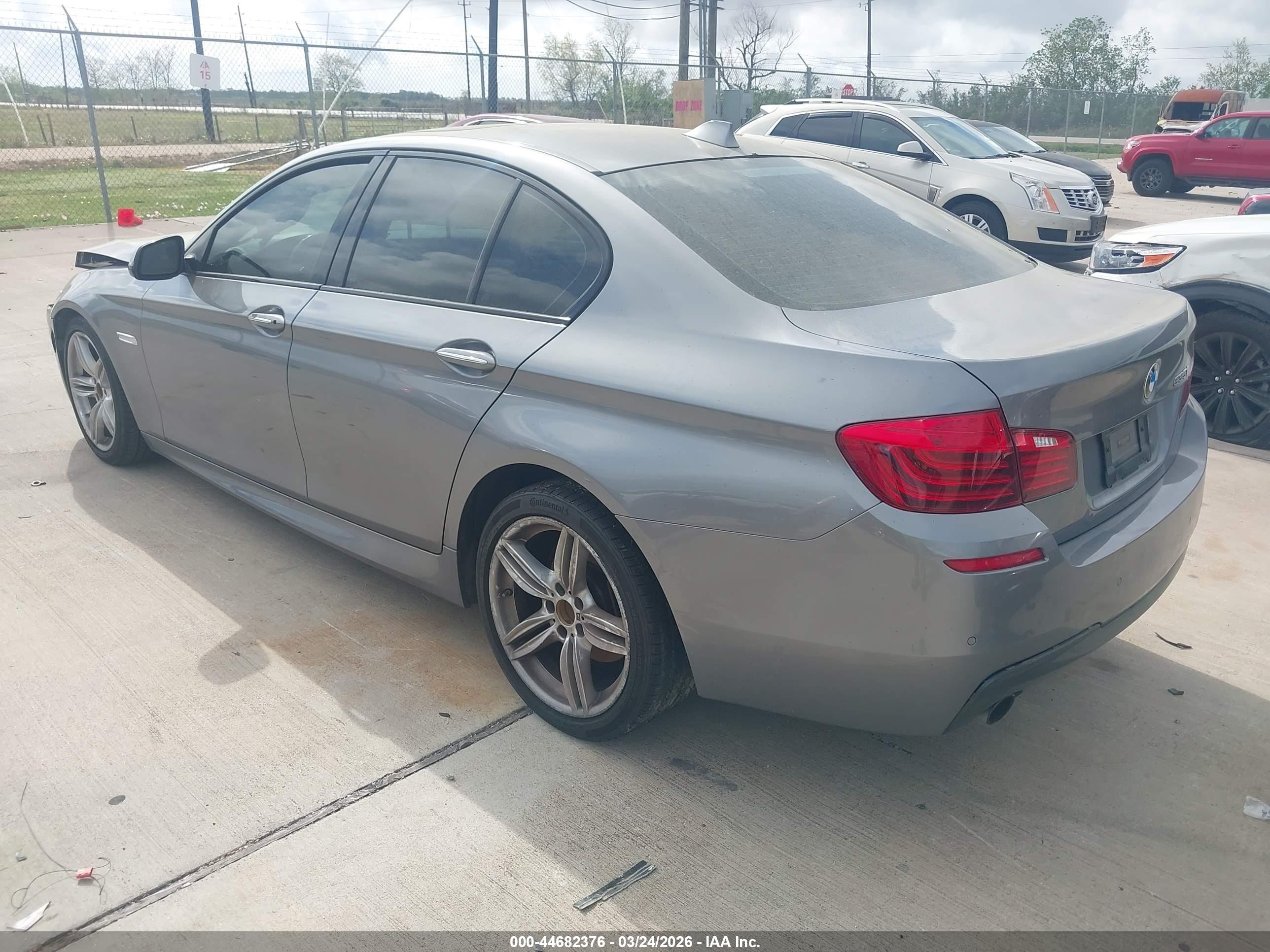 BMW 535I image 3