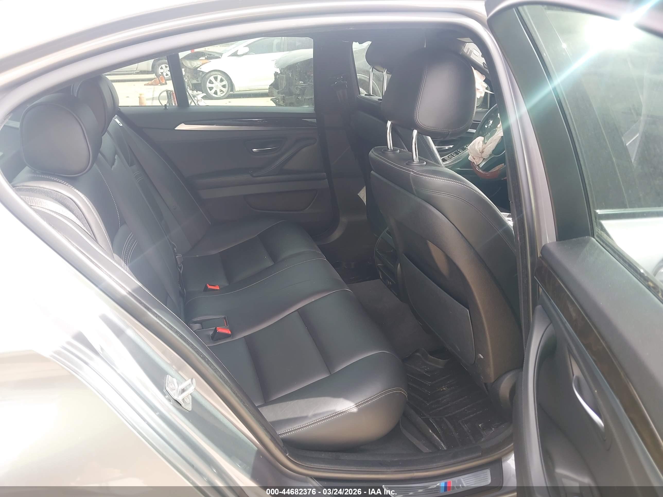 BMW 535I image 8