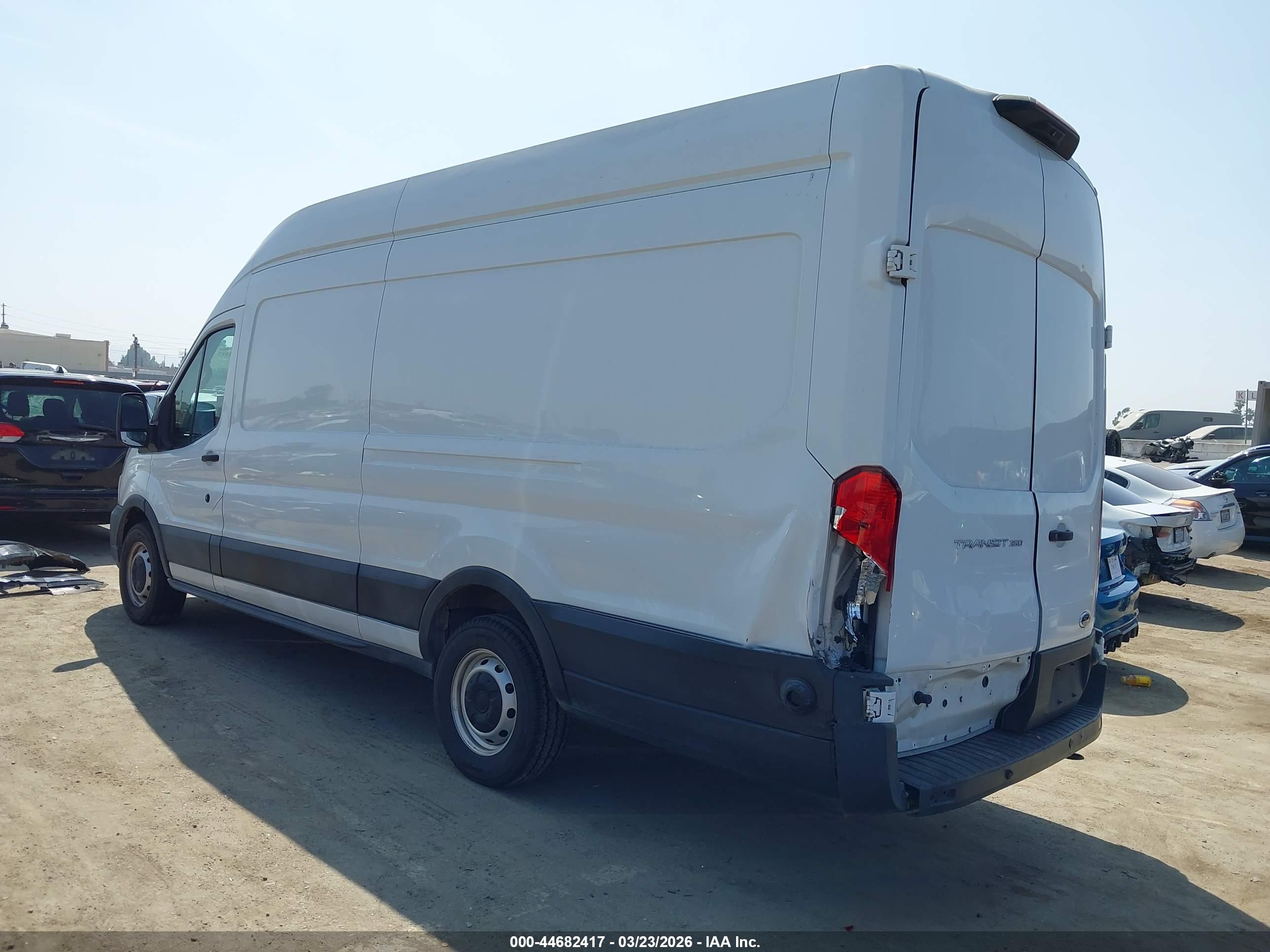 FORD TRANSIT-350 image 3