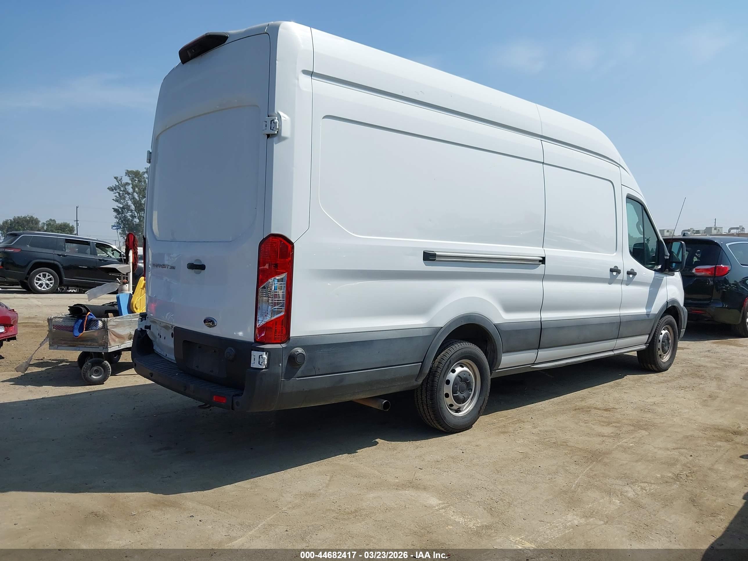 FORD TRANSIT-350 image 4