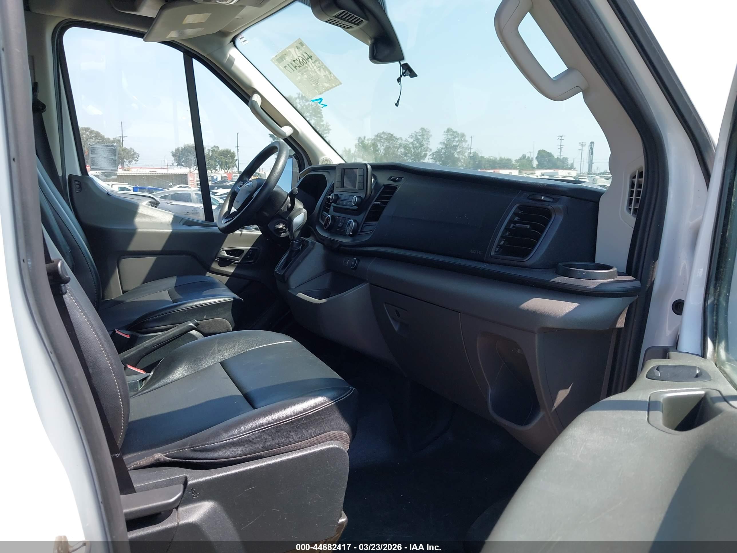 FORD TRANSIT-350 image 5