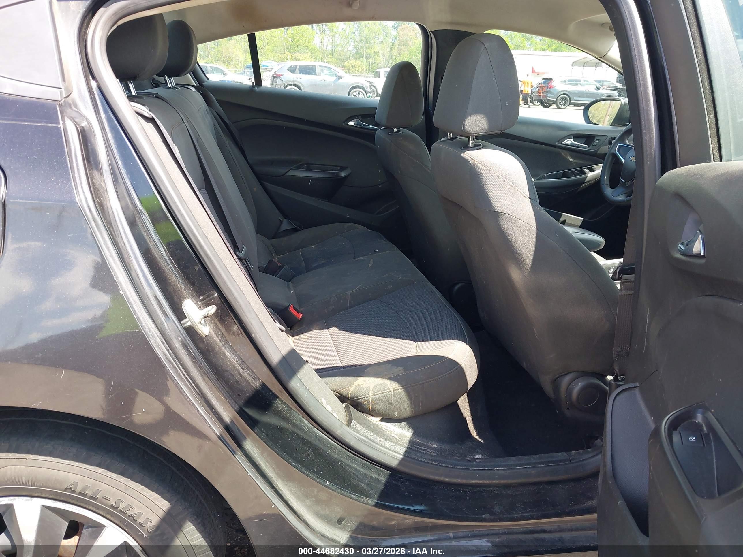 CHEVROLET CRUZE image 8