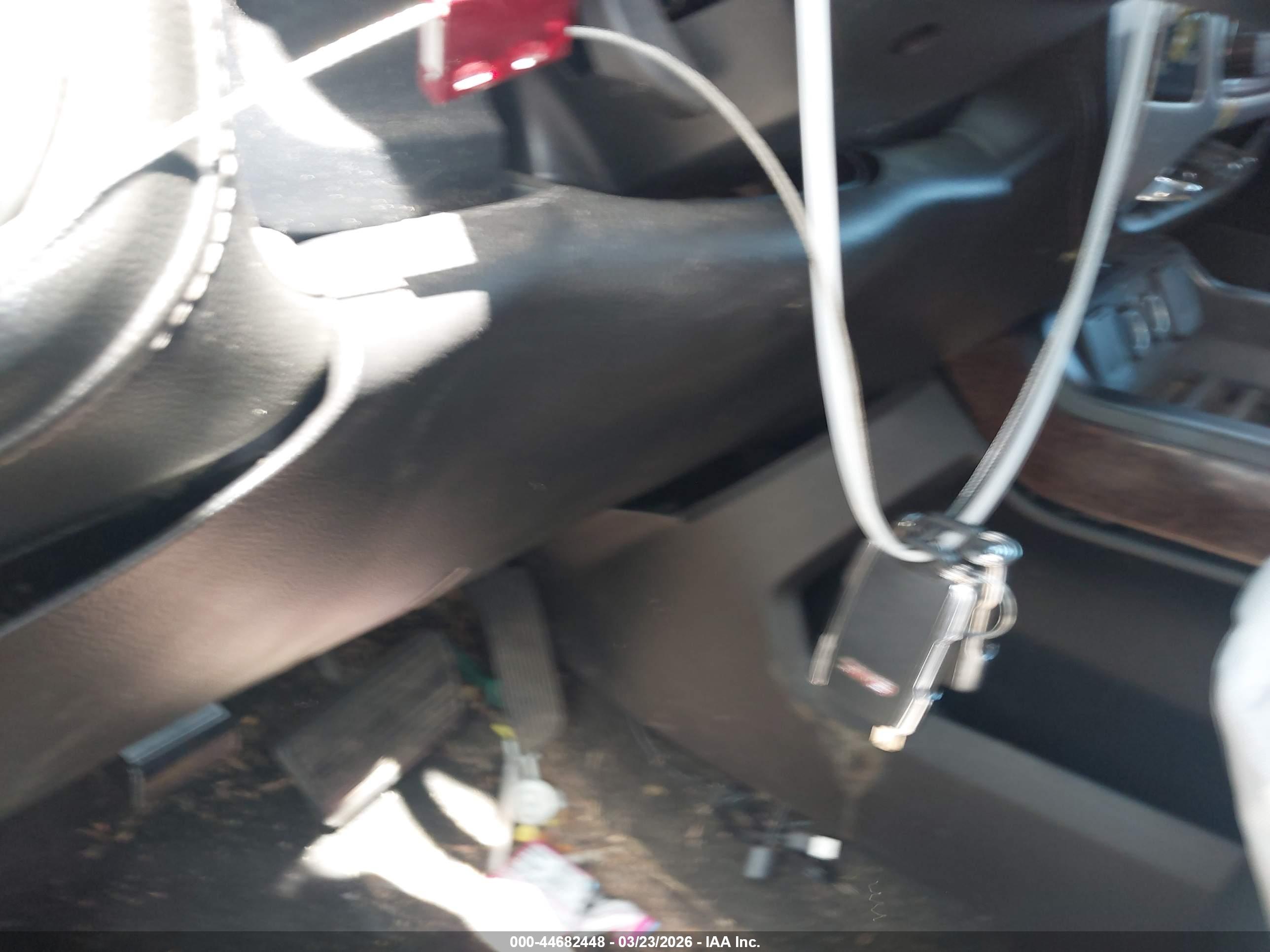 GMC SIERRA image 11