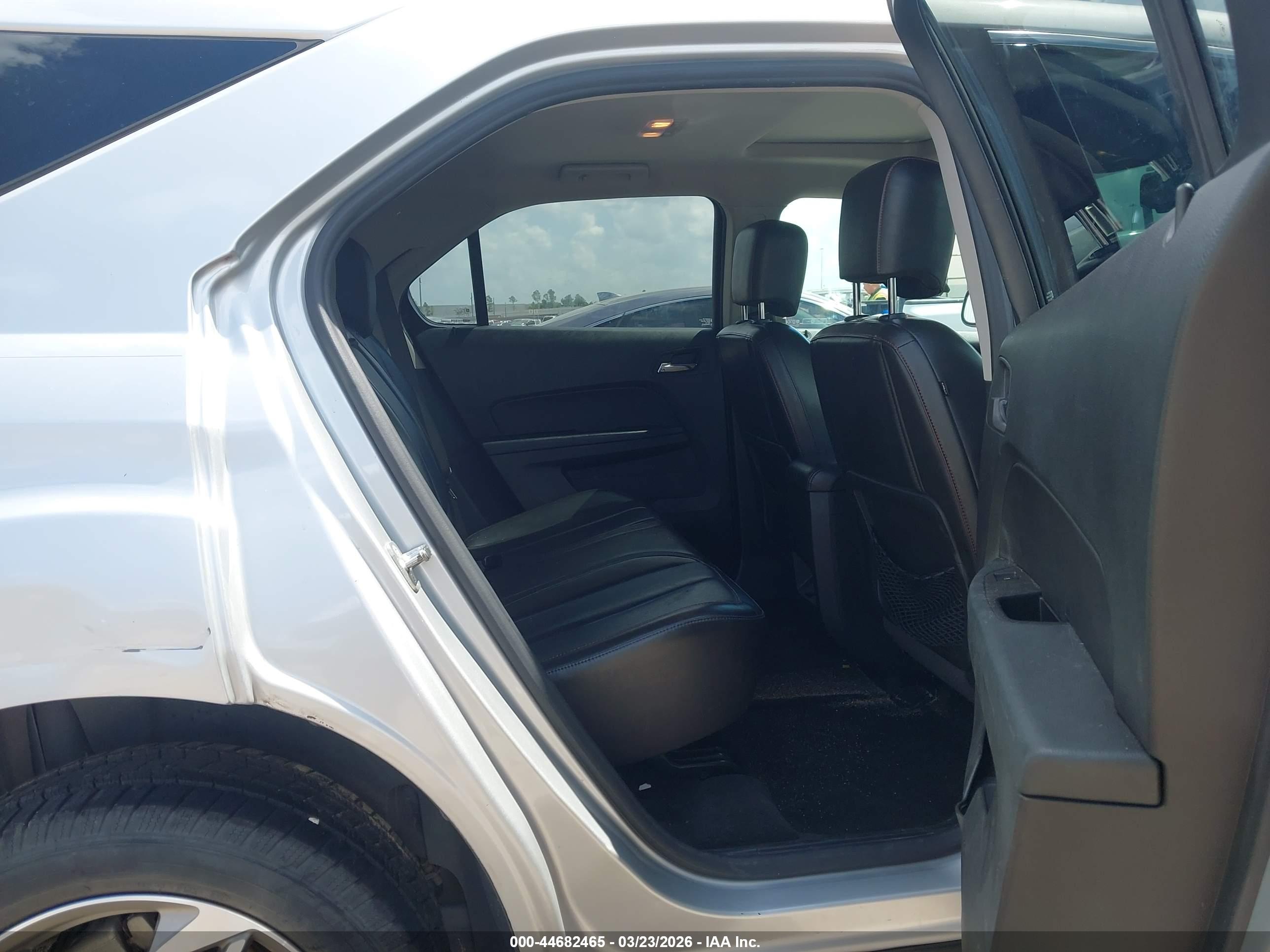 CHEVROLET EQUINOX image 8