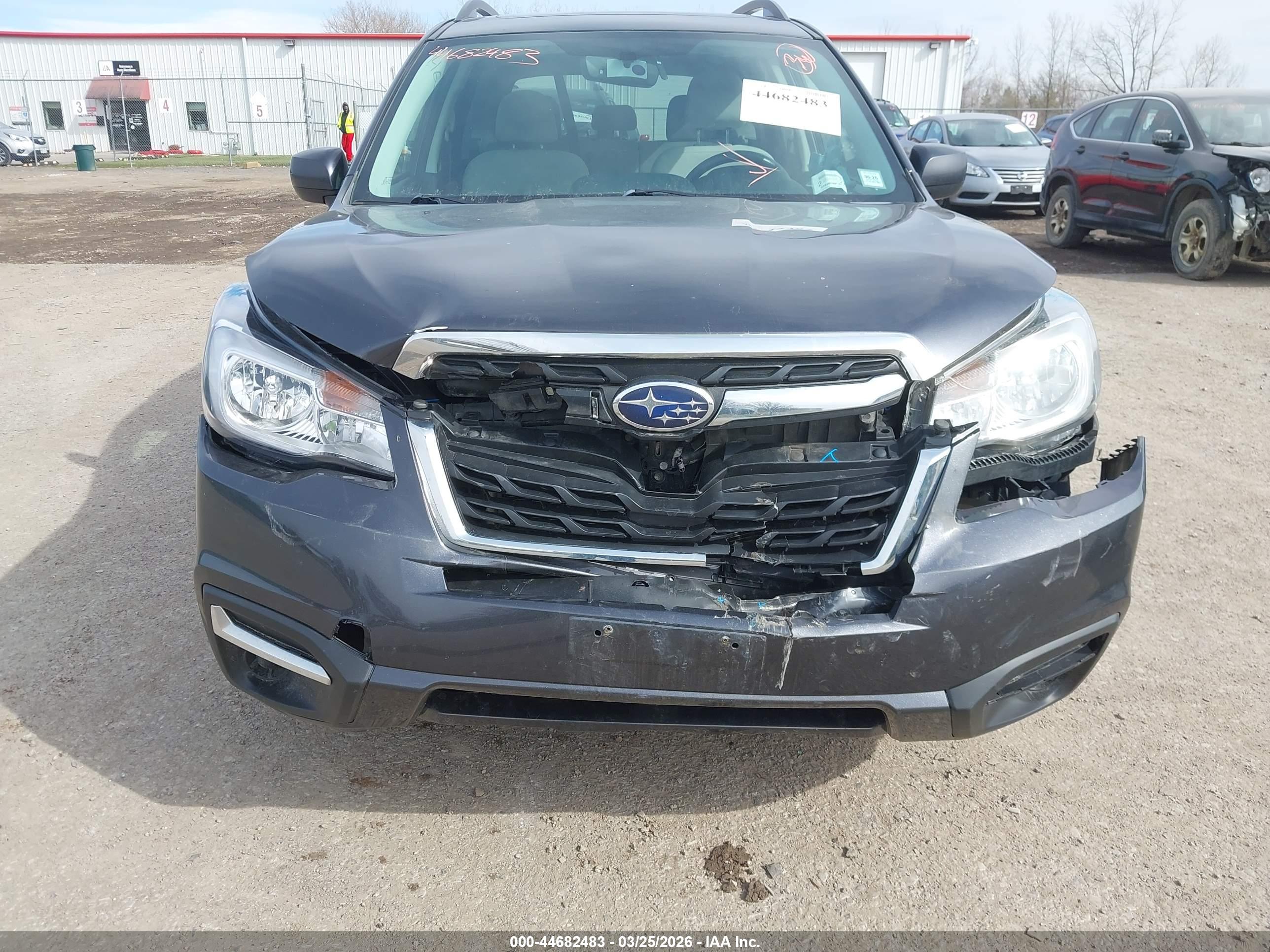 SUBARU FORESTER image 6