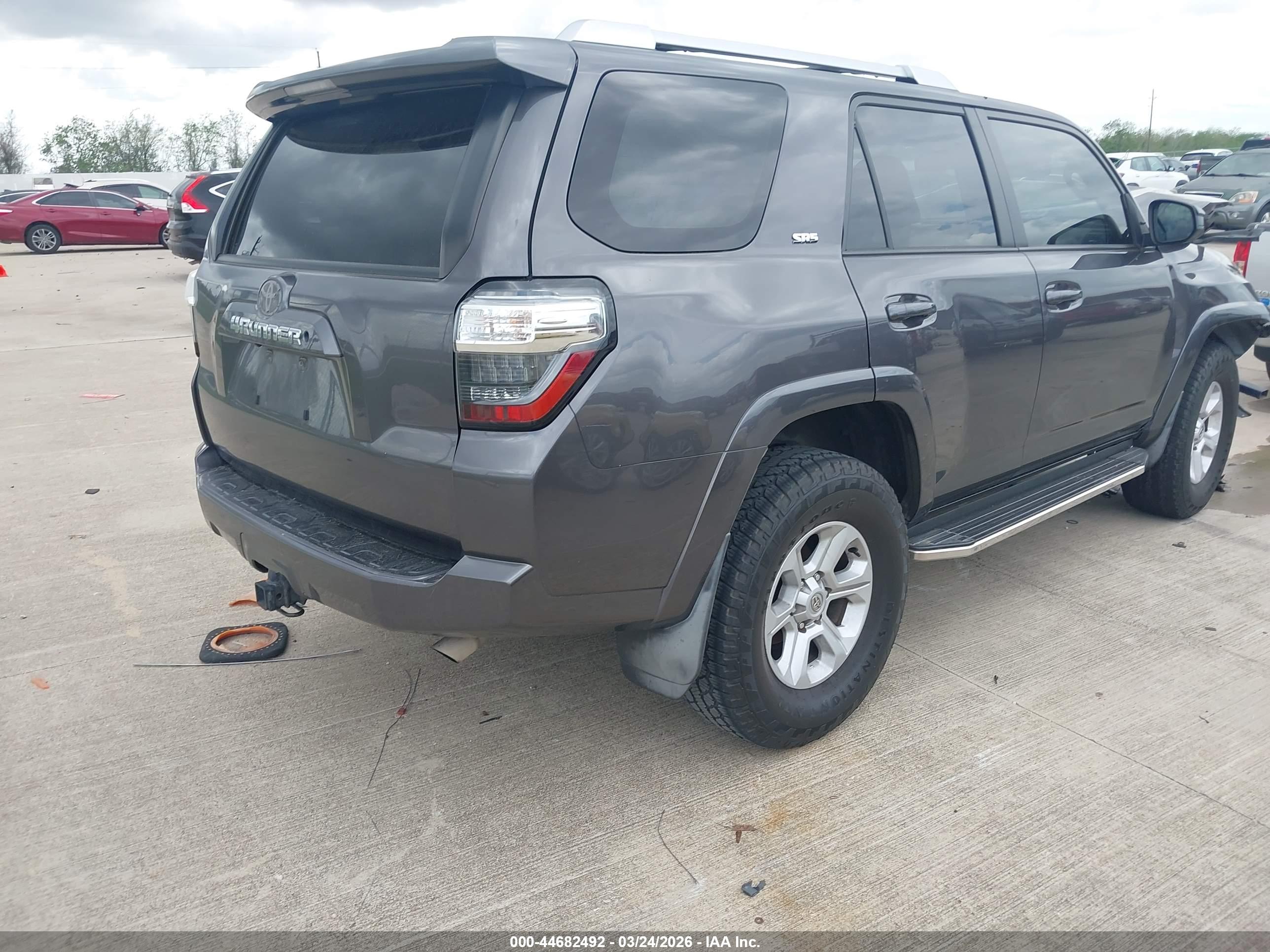 TOYOTA 4RUNNER image 4