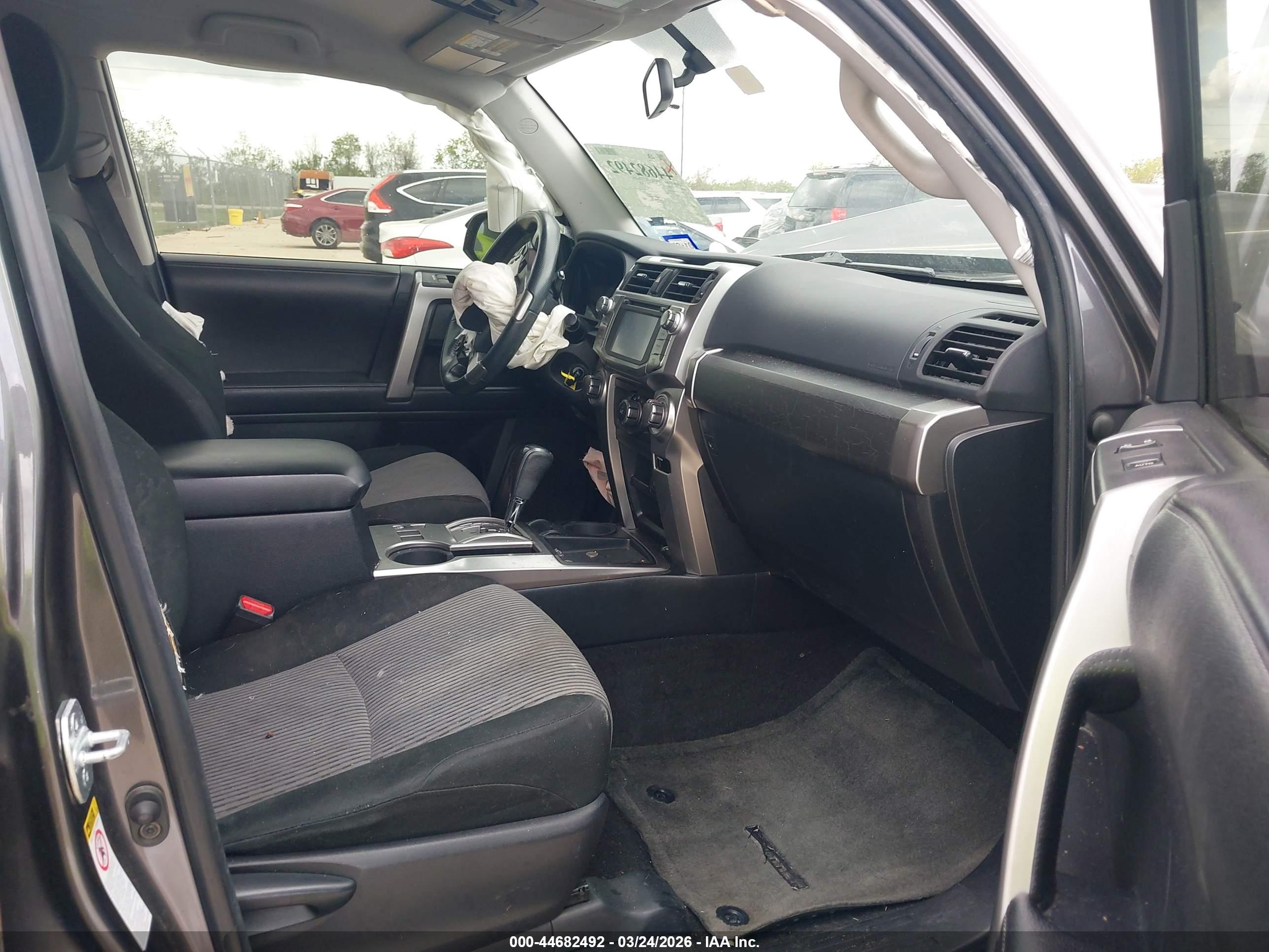 TOYOTA 4RUNNER image 5