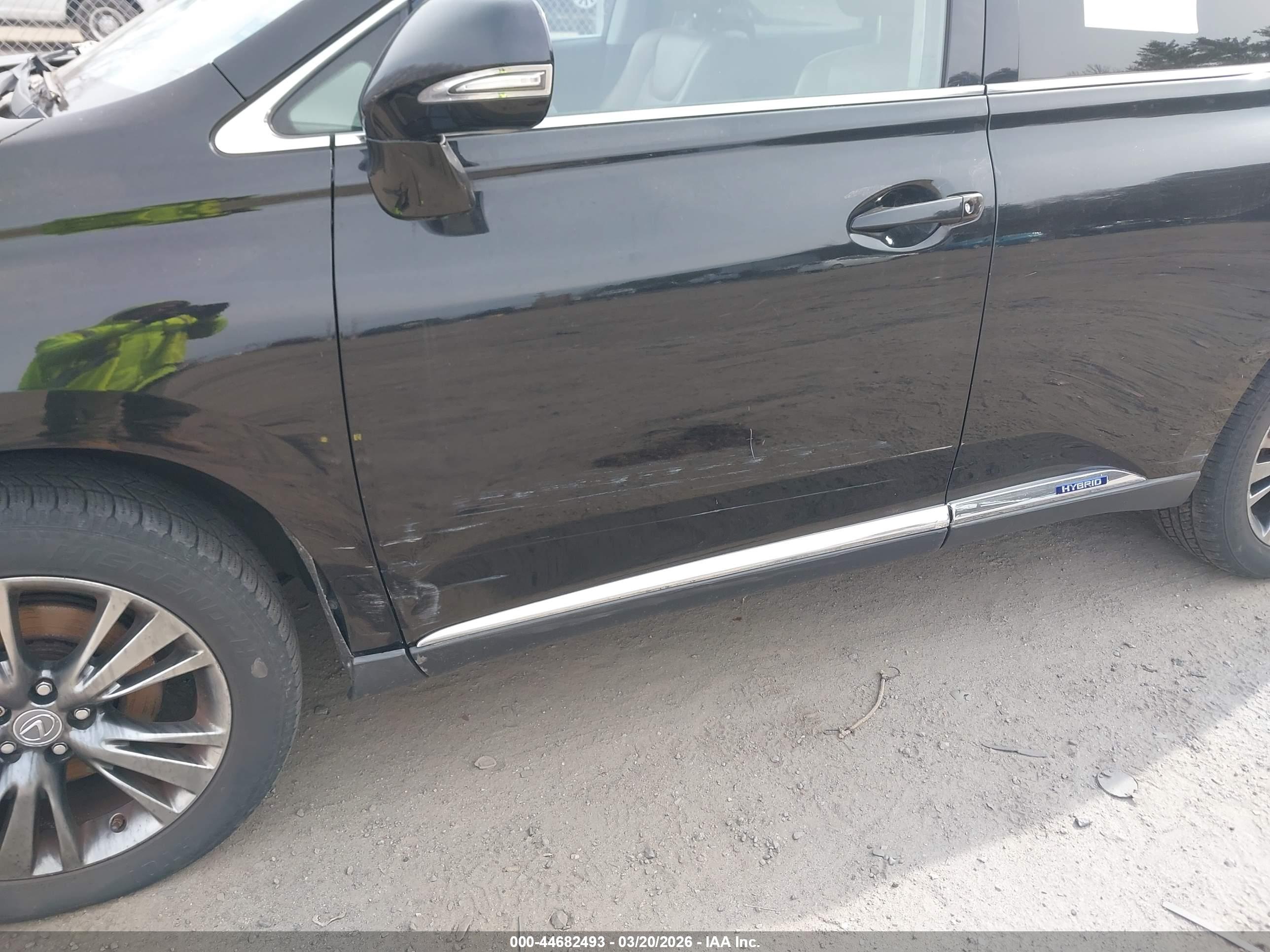 LEXUS RX image 6