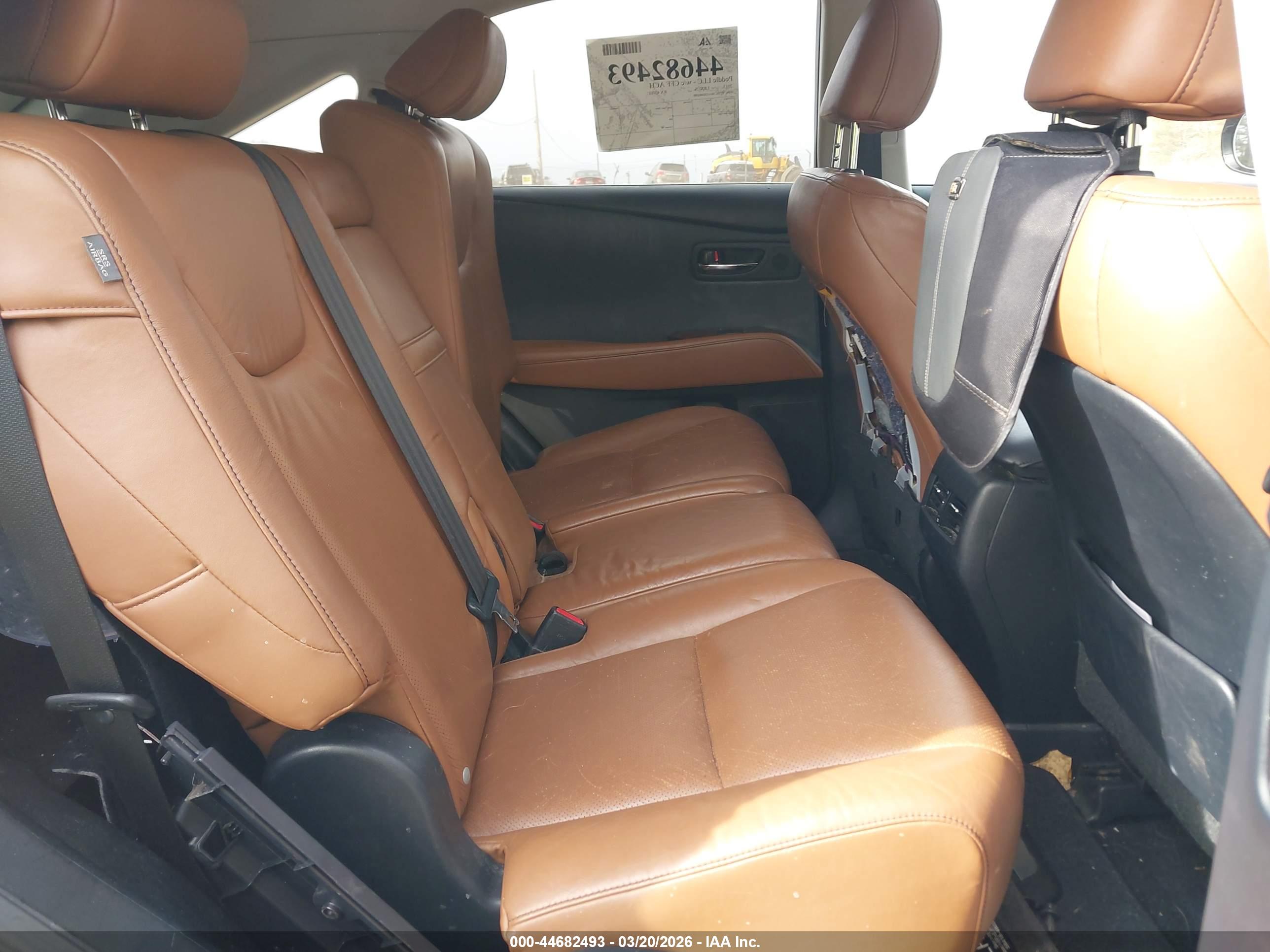 LEXUS RX image 8