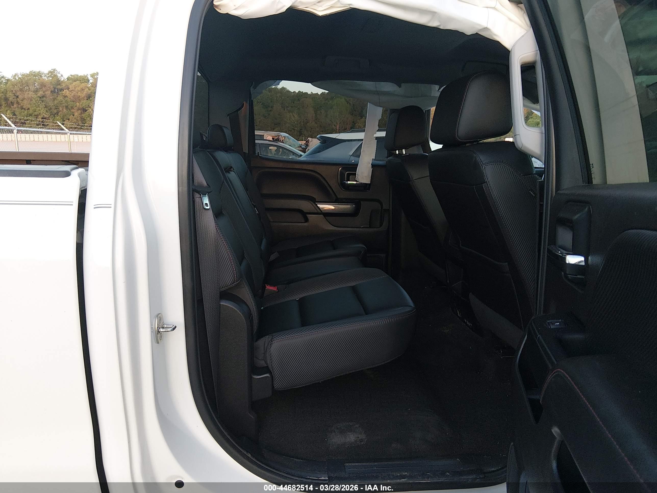 GMC SIERRA image 8