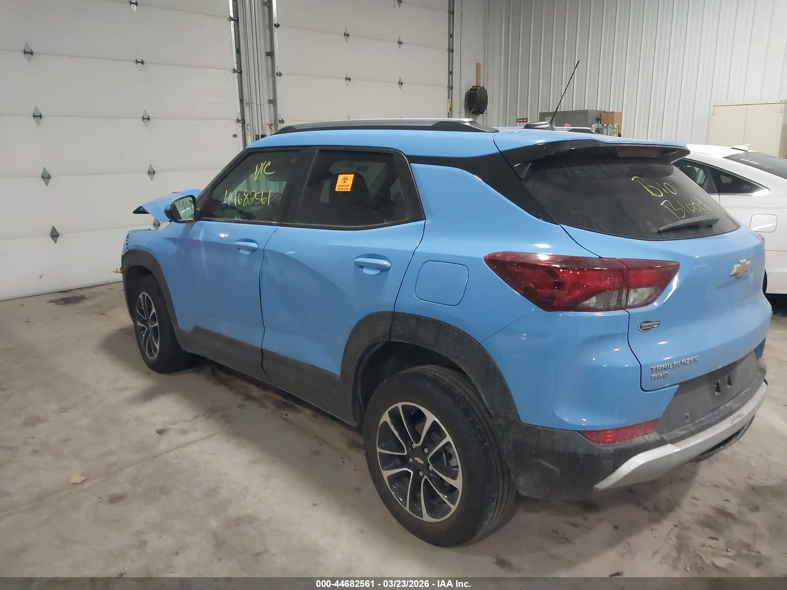 CHEVROLET TRAILBLAZER image 3